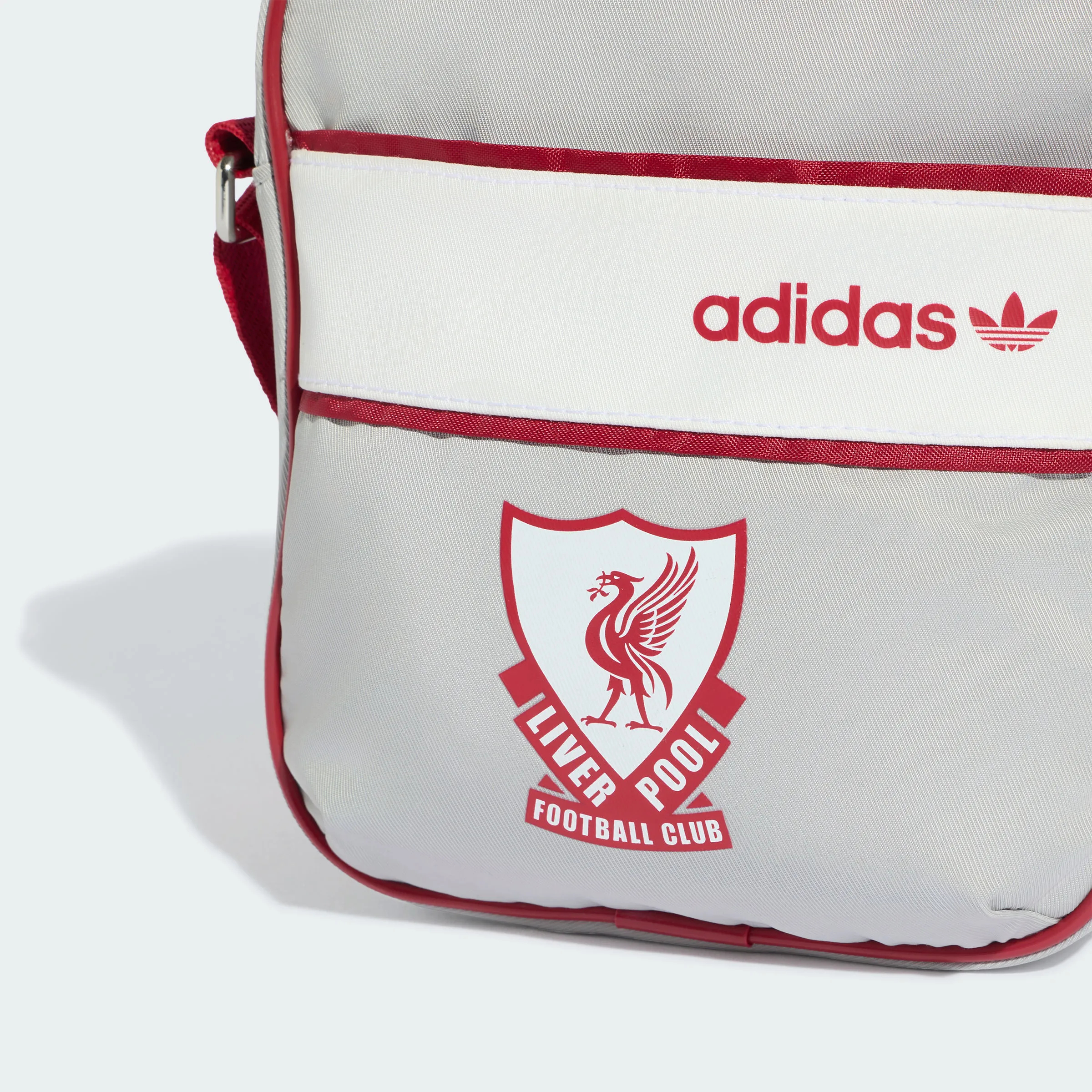 #現貨 🧢 Adidas Liverpool 利物浦主題休閒單肩包 KR0355