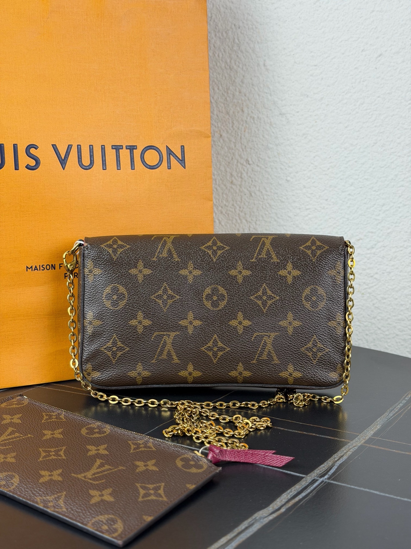 【預訂貨品】LV老花三合一woc