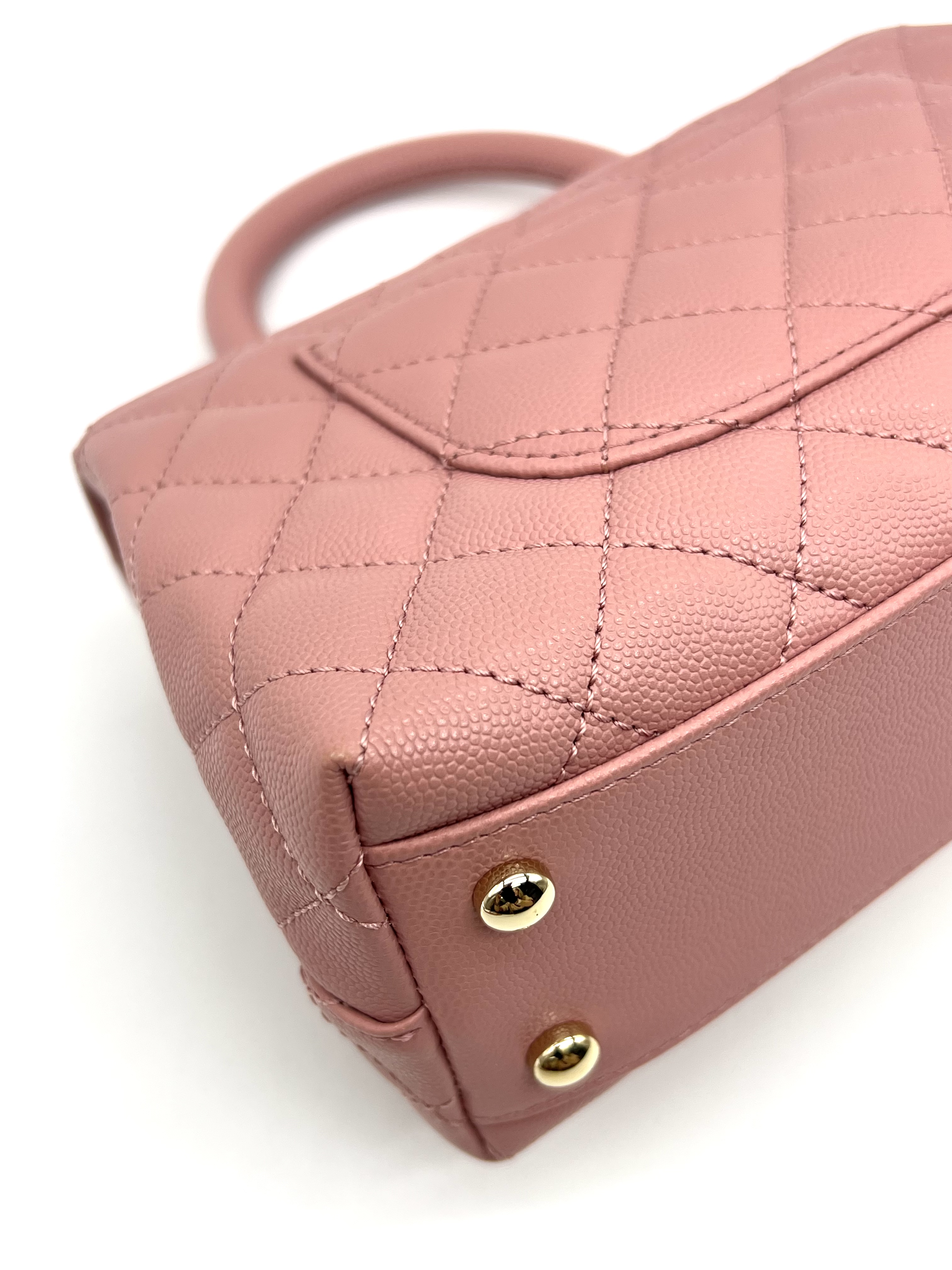 Chanel Small Coco Handle Flap Bag / Product Code: 26031709