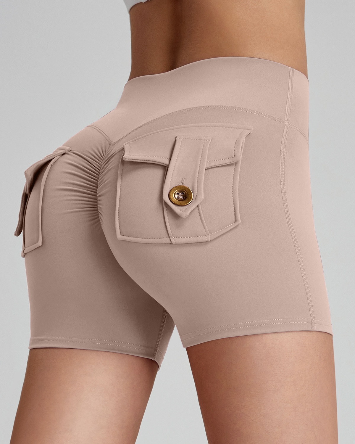 裸感蜜桃臀工裝口袋瑜伽短褲