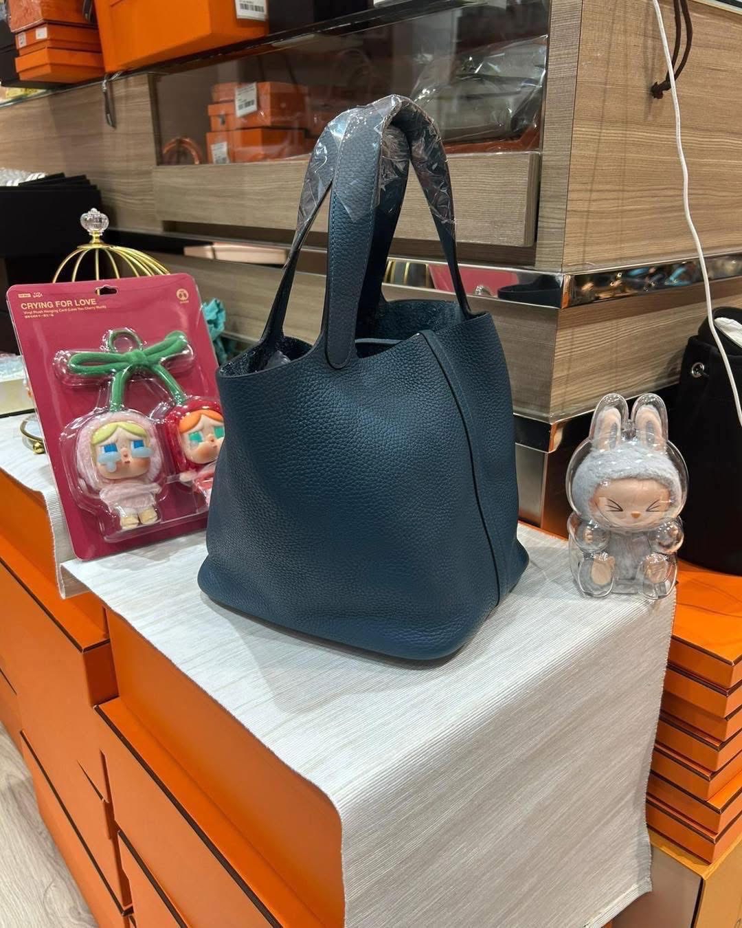 Hermes picotin 22,STAMP X  100%Authentic,98%new ✅key lock ✅dust bag✅box 