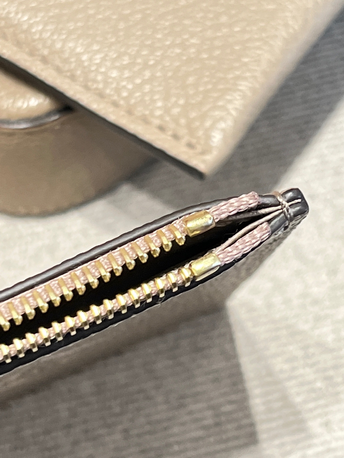 【預訂貨品】LV大象灰純皮三合一💳芯片款