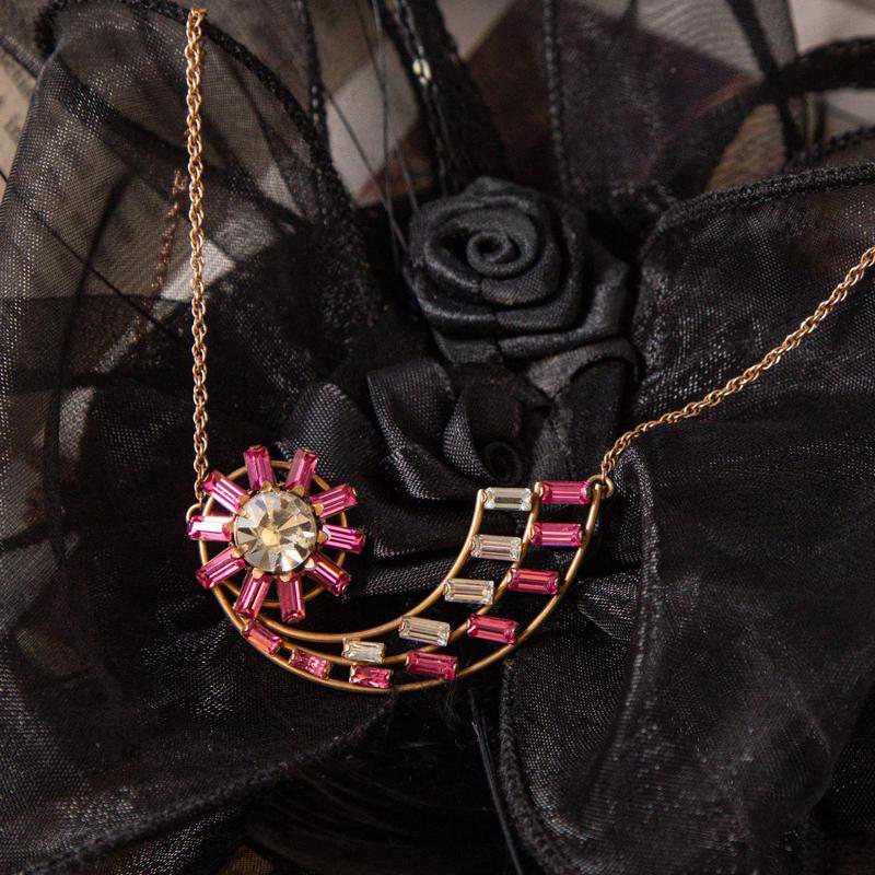 C.a. 1940-50s L.B CO 1/20 12kt Gold Filled Pink Floral Wavy Necklace (AB102)
