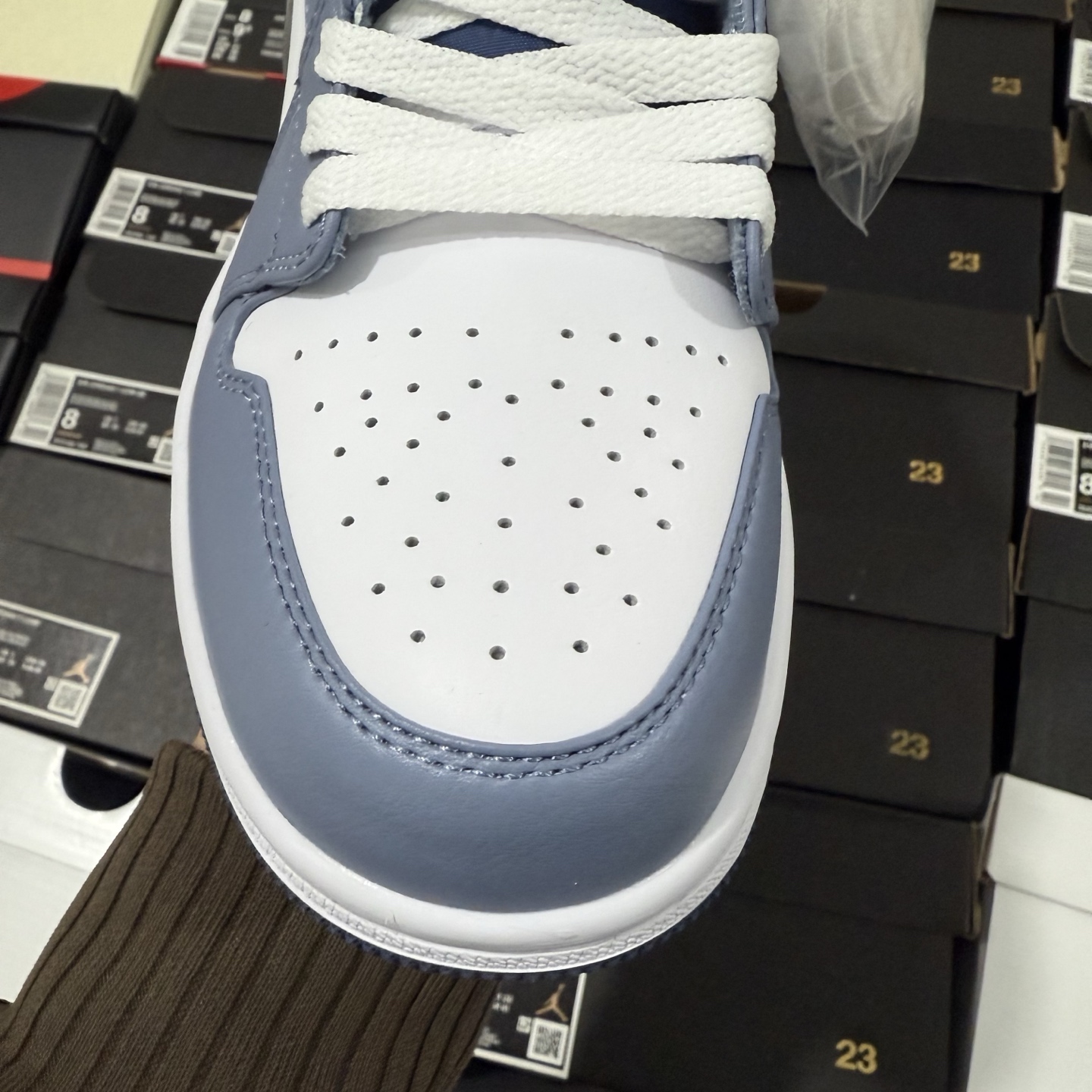 Nike Air Jordan 1 Low “Ashen Slate”553558-414