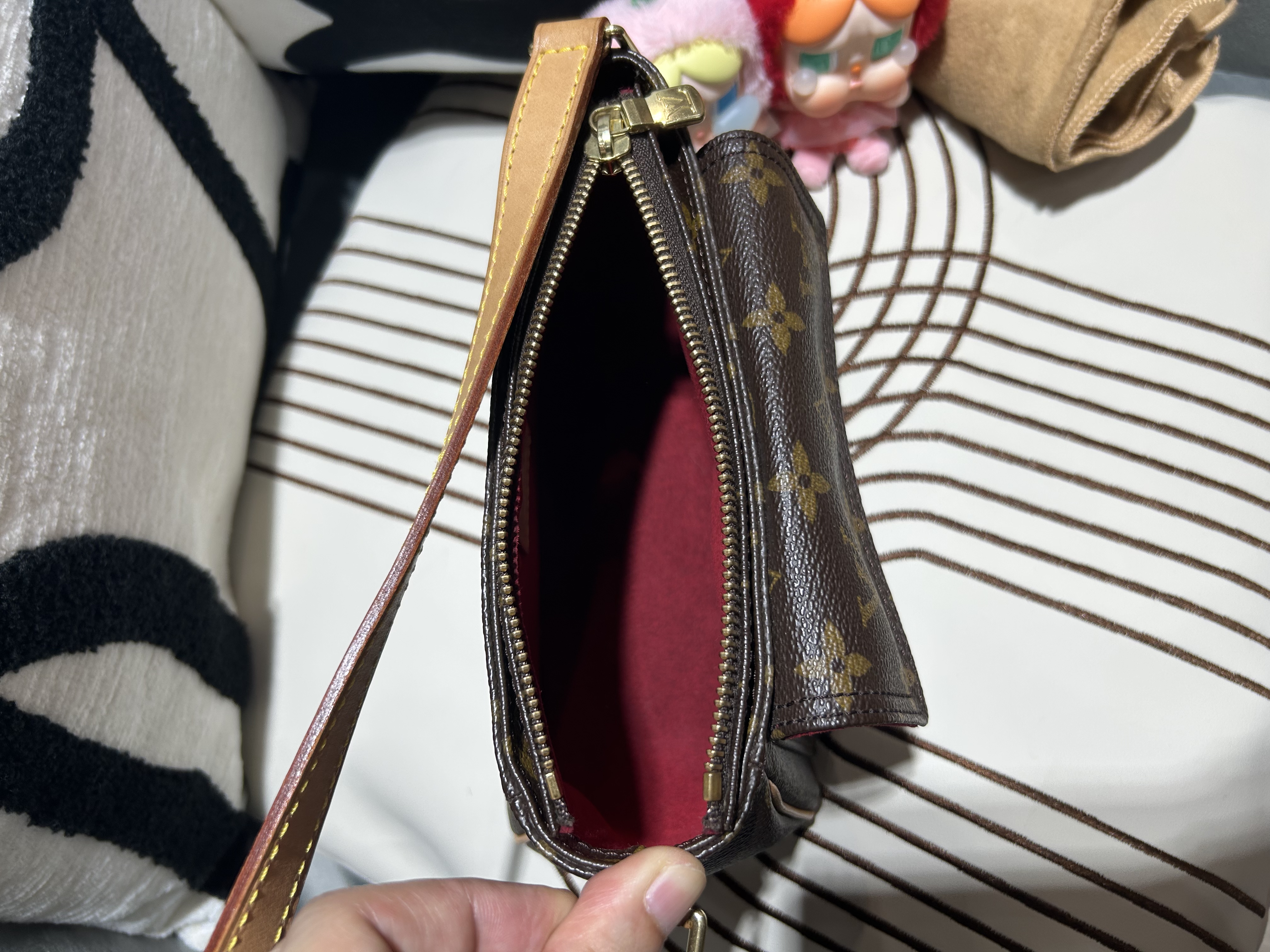 LV Cite PM Monogram 100%Authentic, 90%New ✅Dust bag