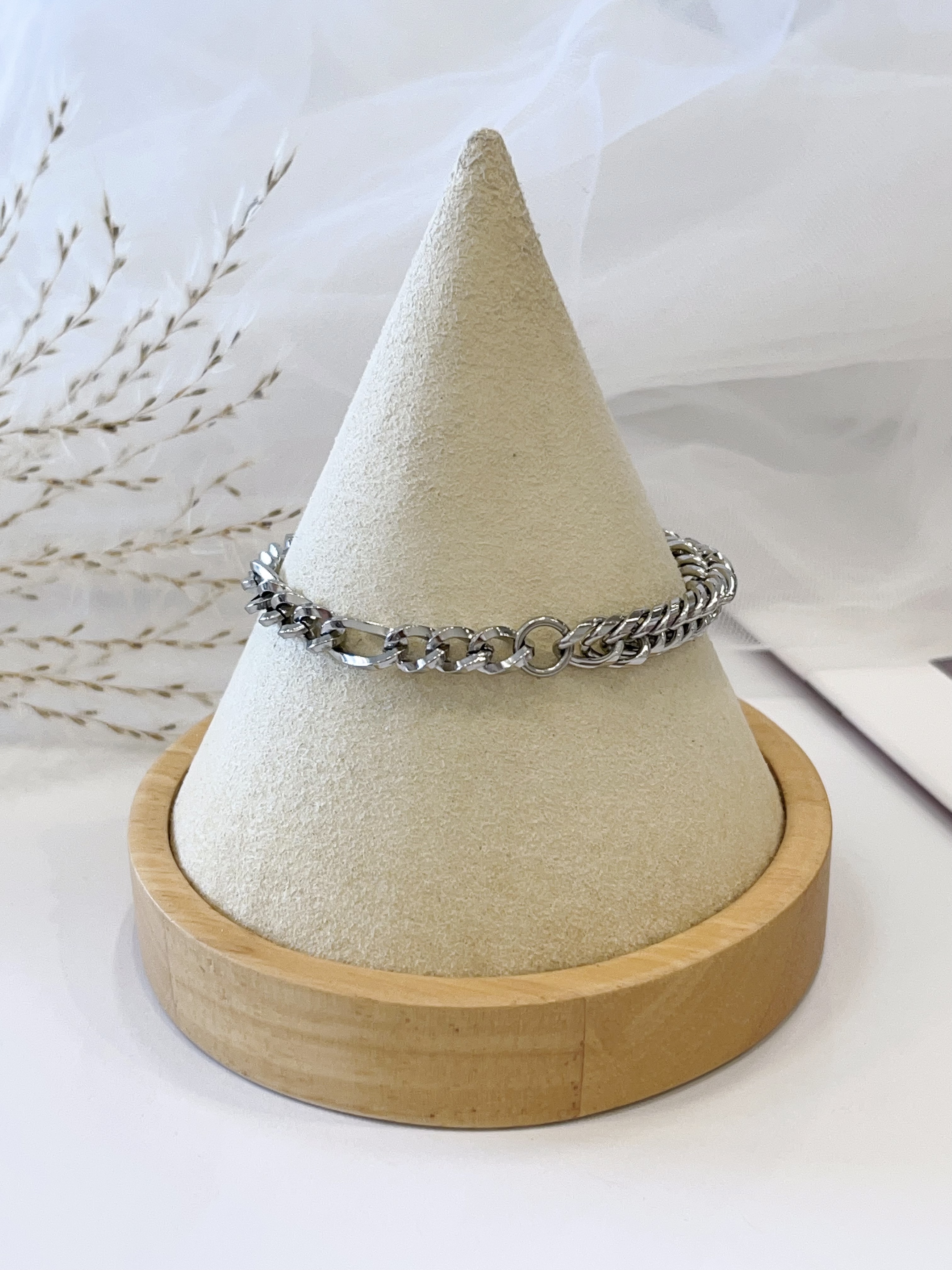 不同设计纯链吸铁手链