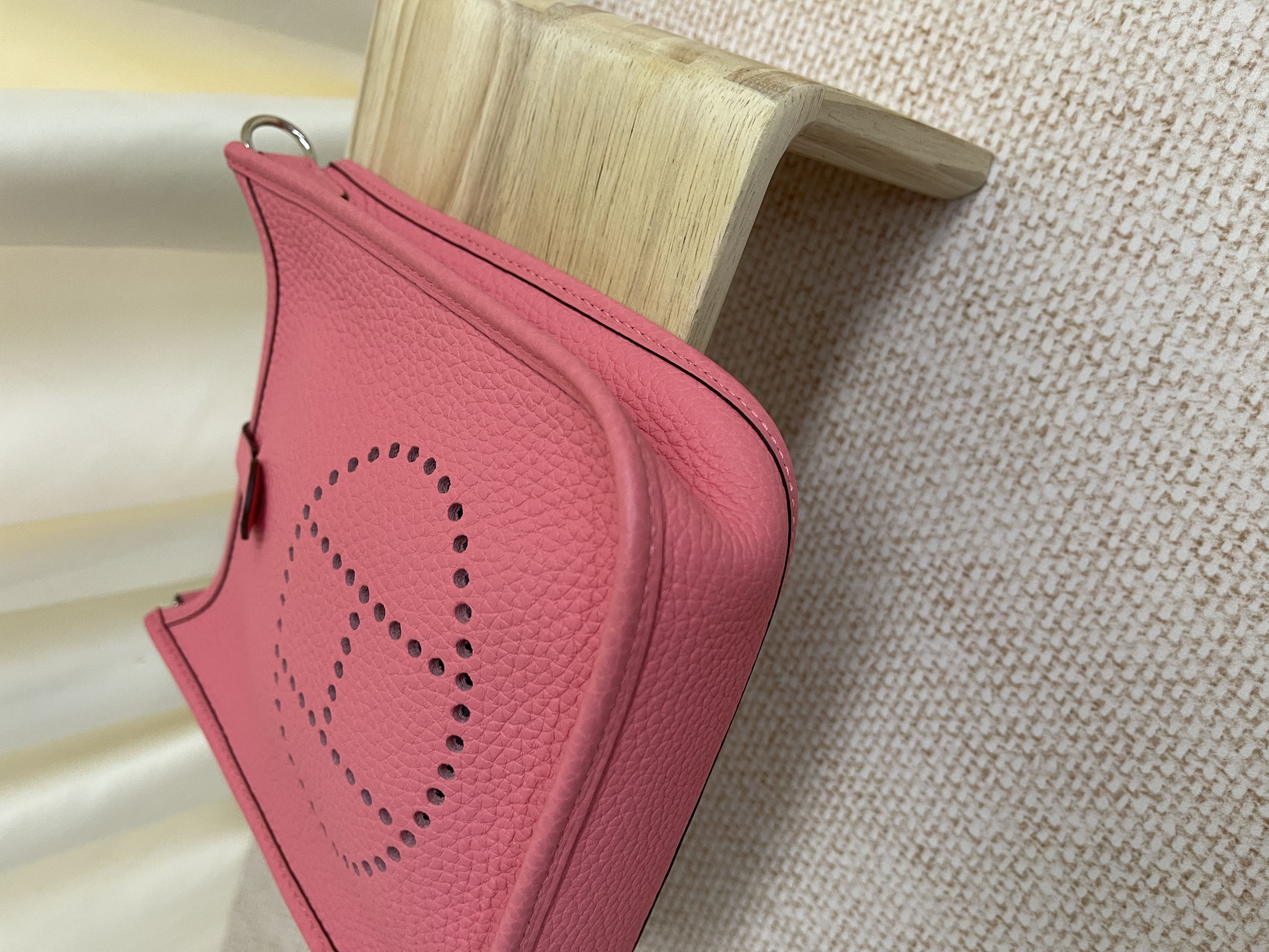 Pre-owned Hermes Mini E/ 26Y109