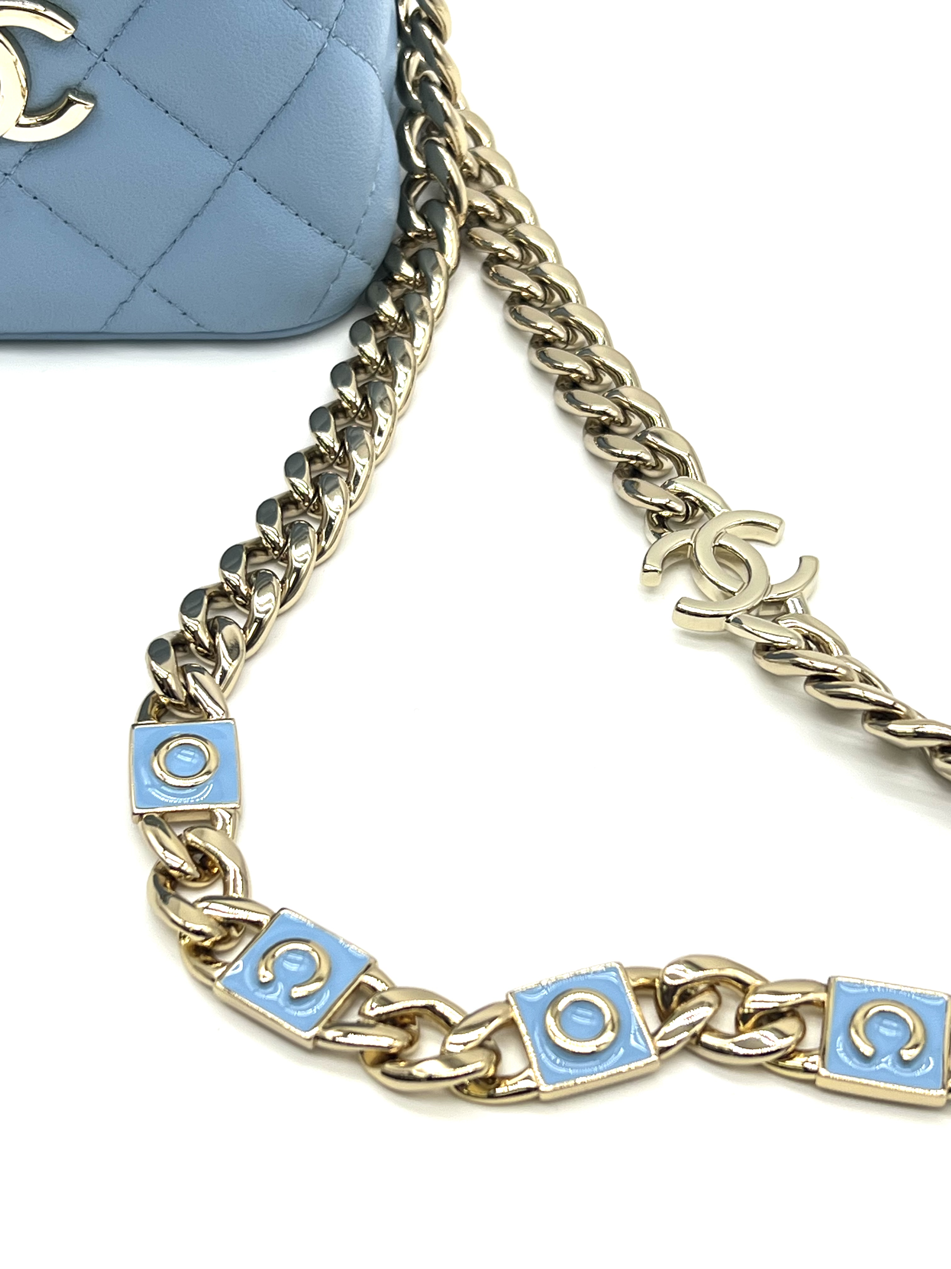 Pre-Owned CHANEL Tiffany Blue Vanity Case / Product Code: 36050610