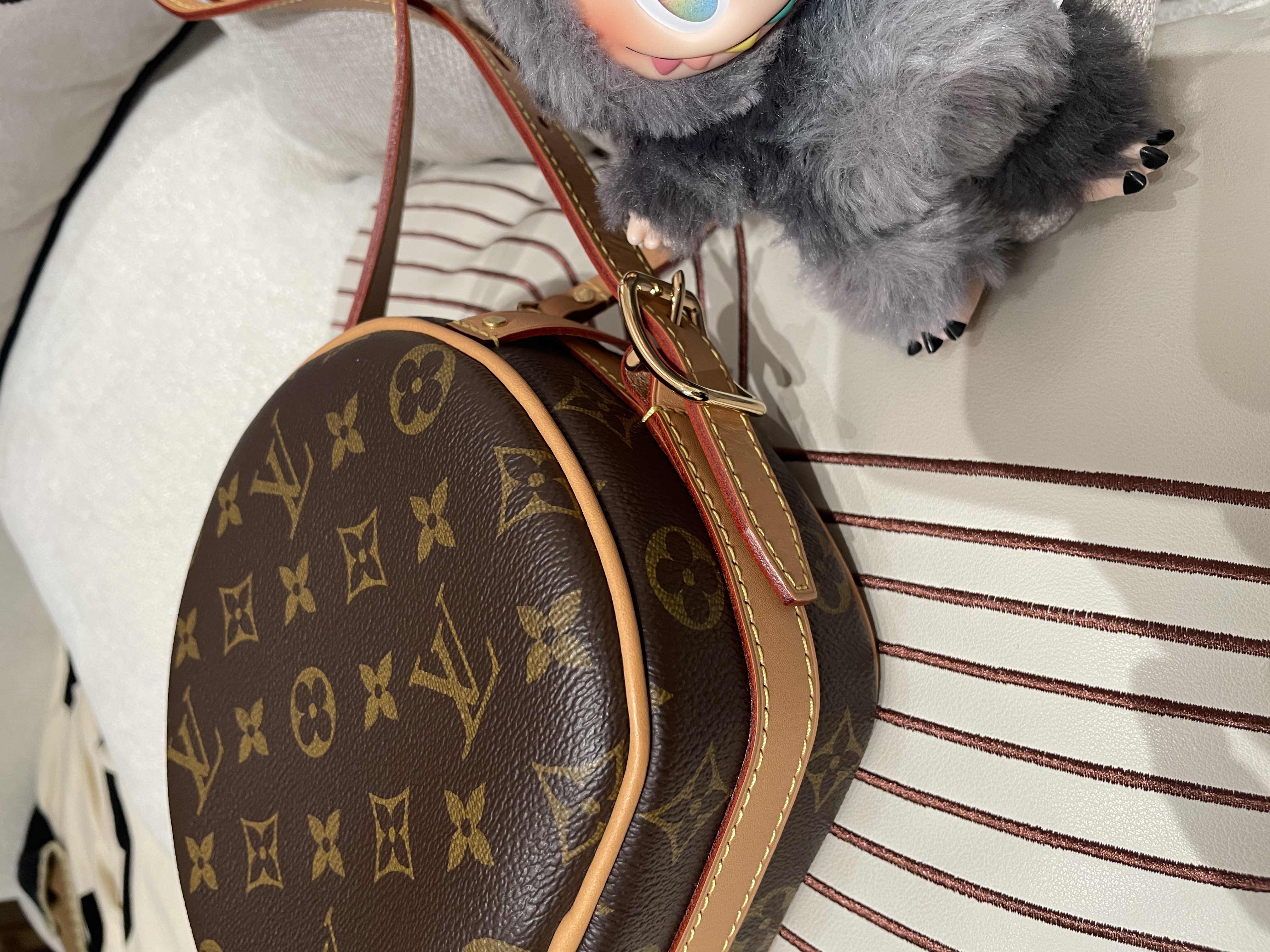 LV Boite Chapeau Souple Monogram 100%Authentic, 98%New ✅Dust bag