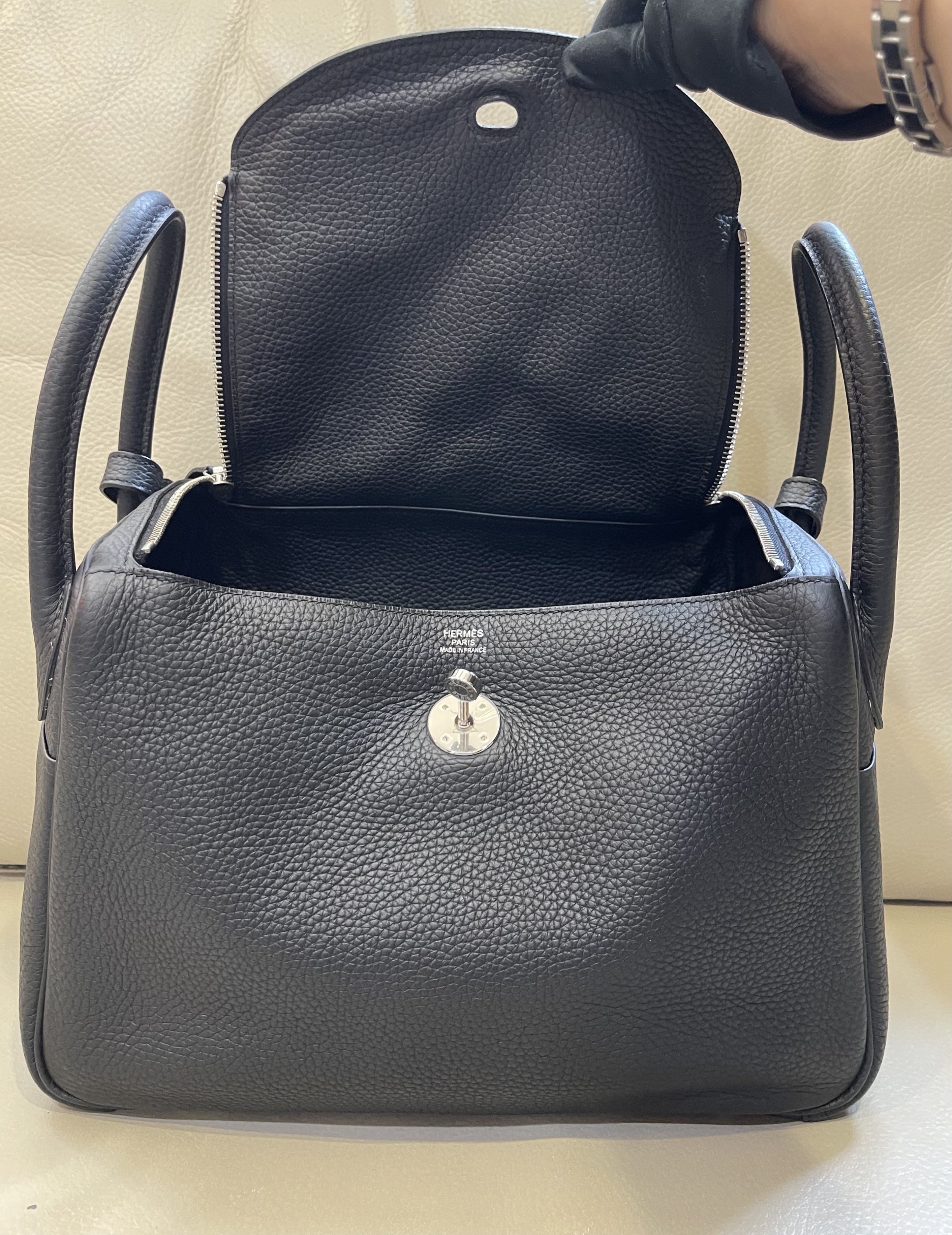 Pre-owned Hermès Lindy 30 / stamp A Product Code: 26031409