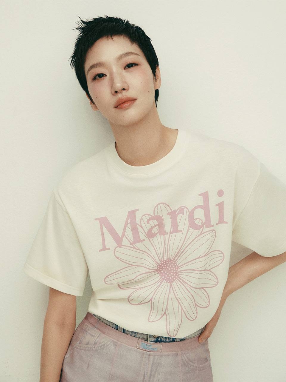 MD81 MARDI: Tshirt Flowermardi