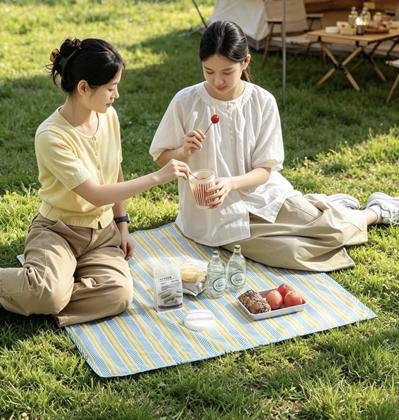 日本霜山防水便㩦野餐墊