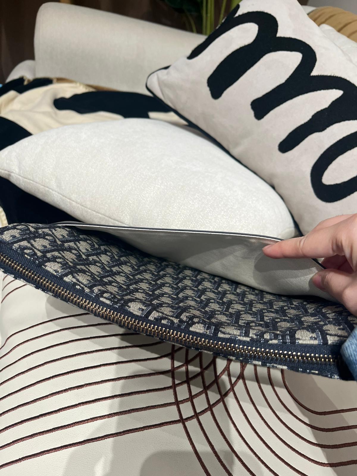 Dior travel pouch clutch bag Oblique Clutch W26cm  x H21cm 100%Authentic,99%new