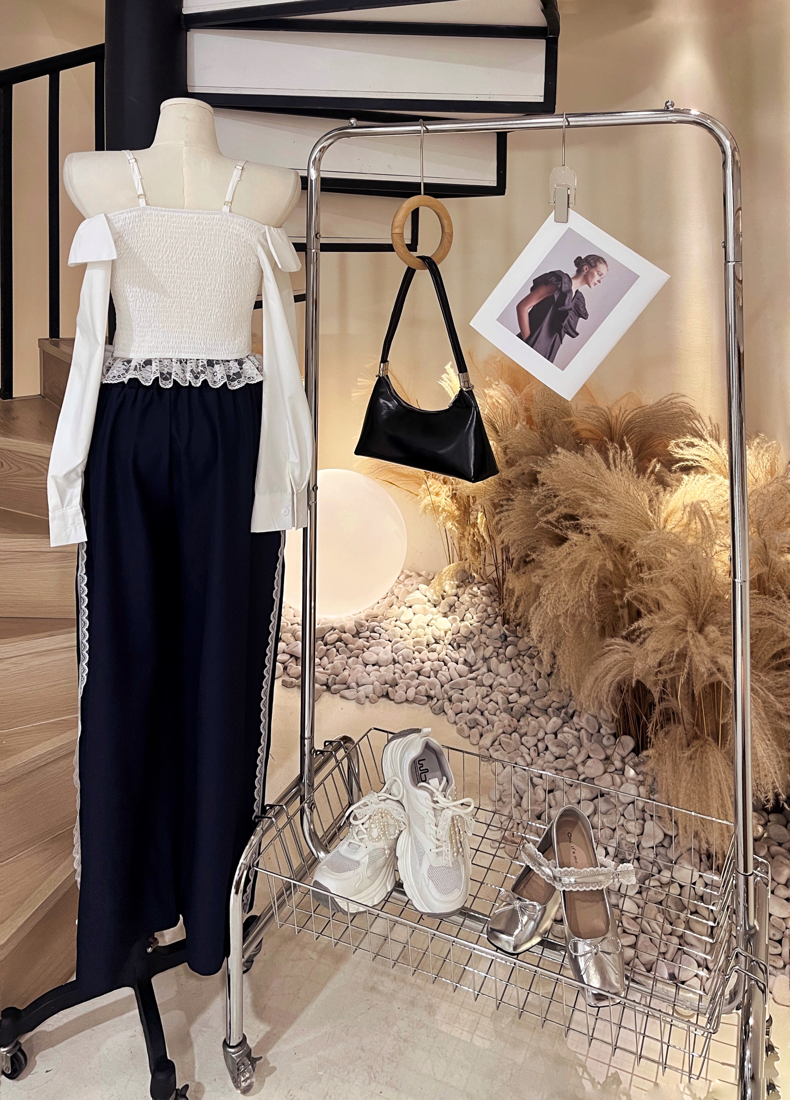 超帅胸垫上衣+运动风长裤