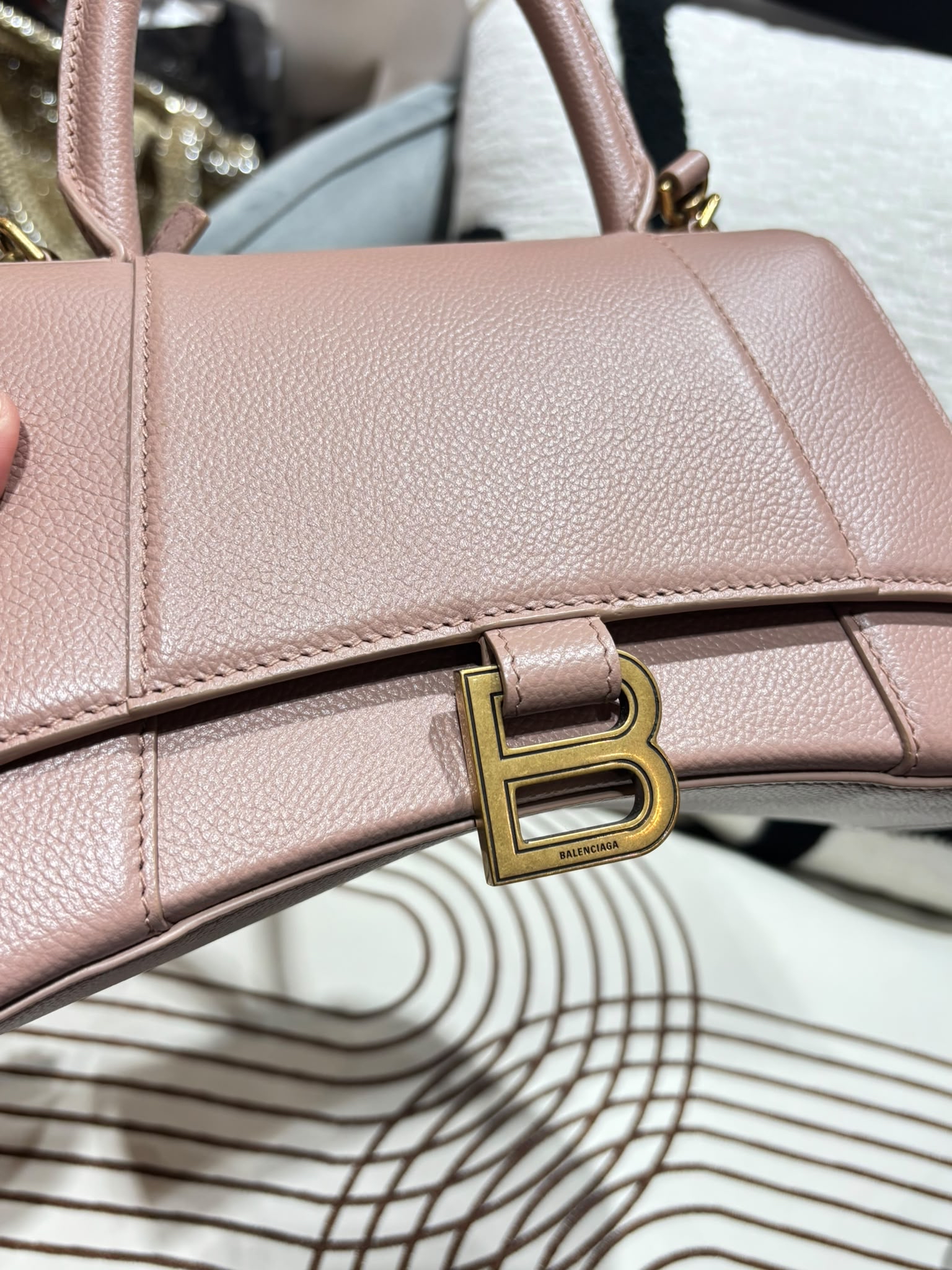 Balenciaga Nude Calfskin Hourglass 2 way bag 593546 100%Authentic, 98%New ✅Dust Bag