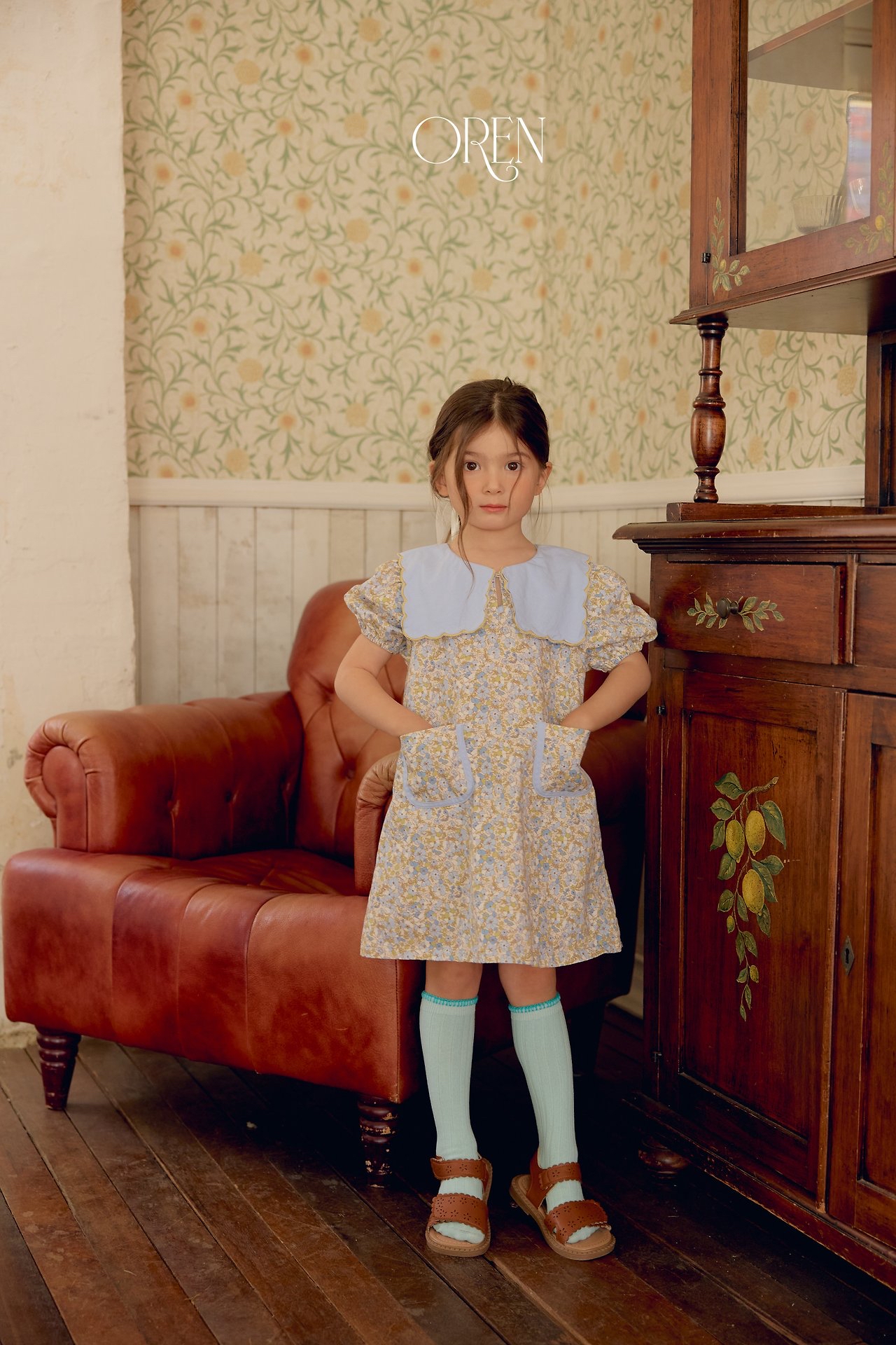 ☀️預訂 韓國直送☀️🇰🇷Oren Karina兩色花卉口袋扇形領短袖連身裙