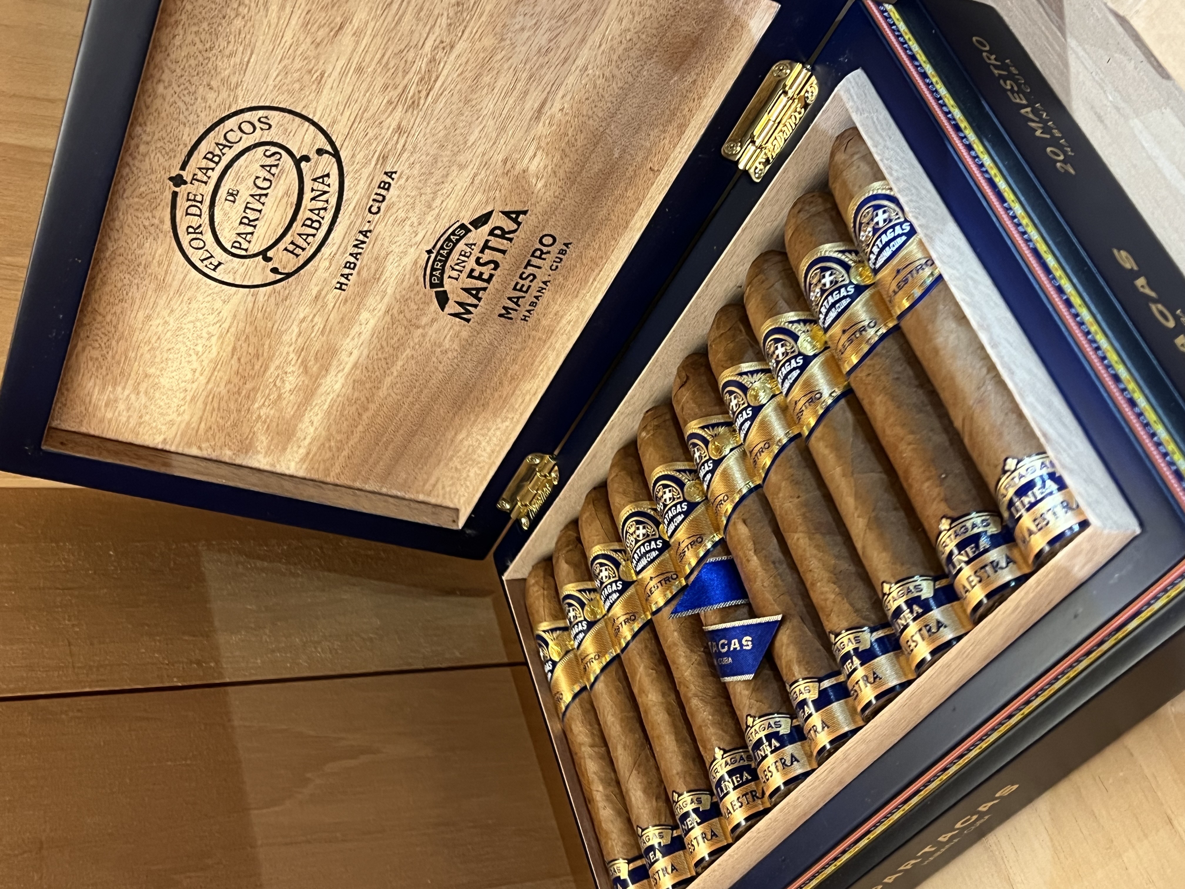 PARTAGAS SERIE帕特加斯MAESTRO保濕盒 （20支）