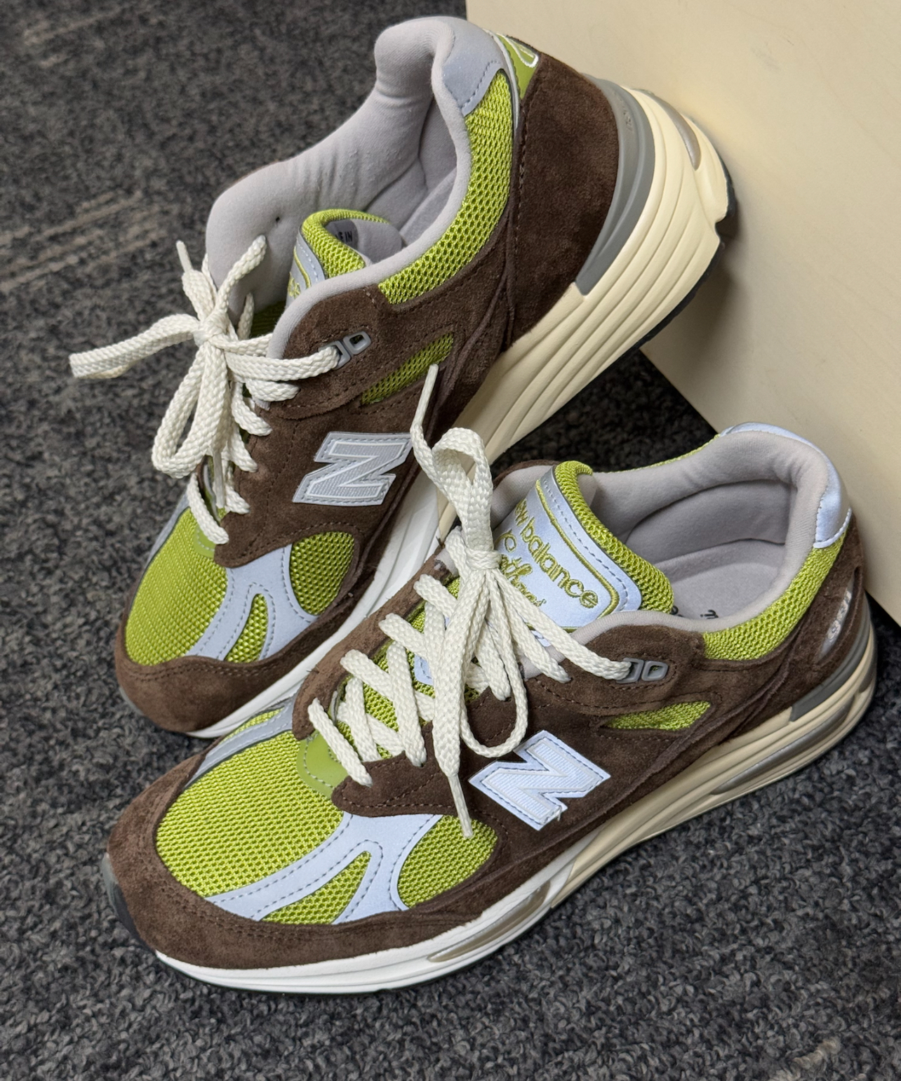 U991CK2 KITH x Danielle Cathari x New balance 991 v2  MiUK Reverse Matcha U991CK2