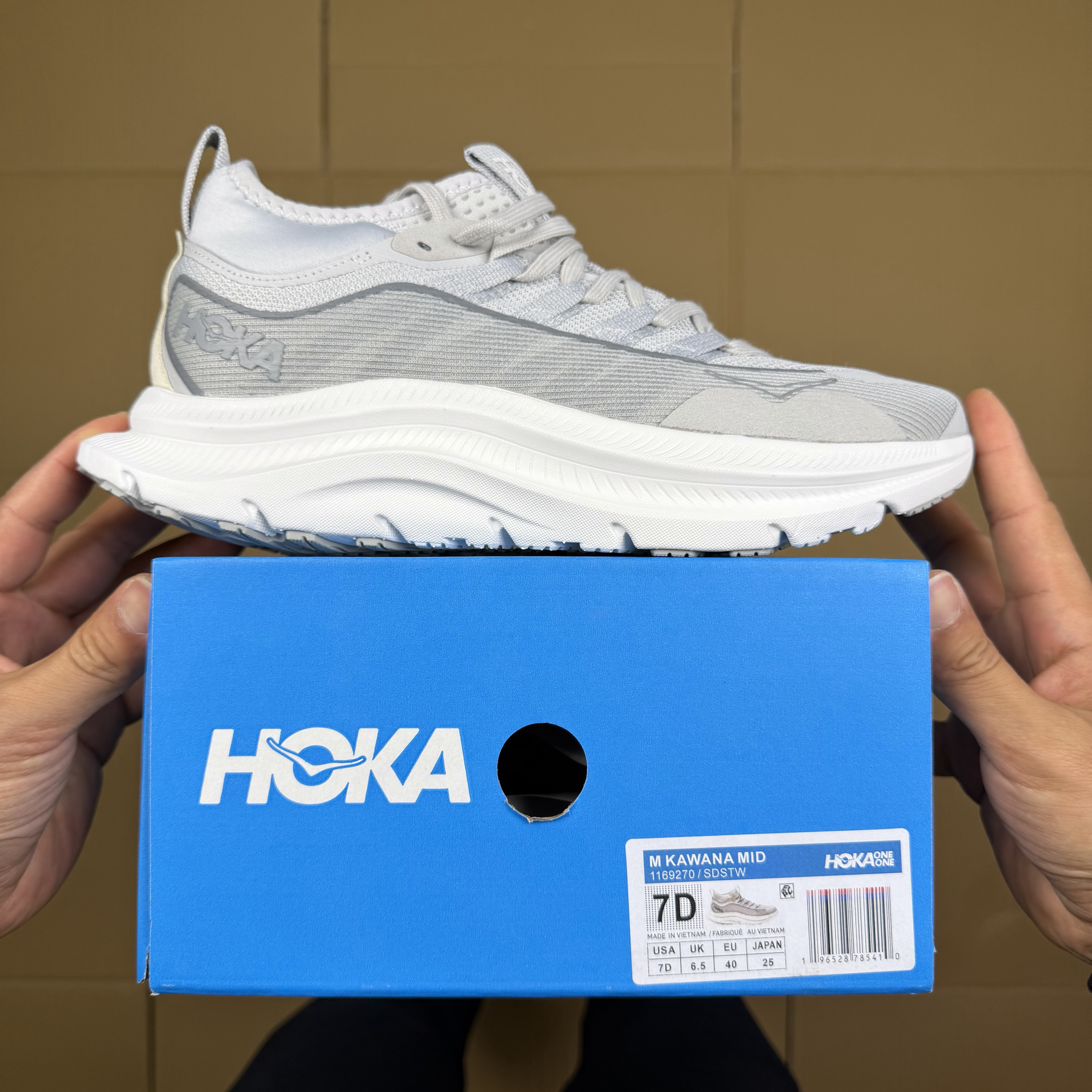 Hoka One One Kawana Mid