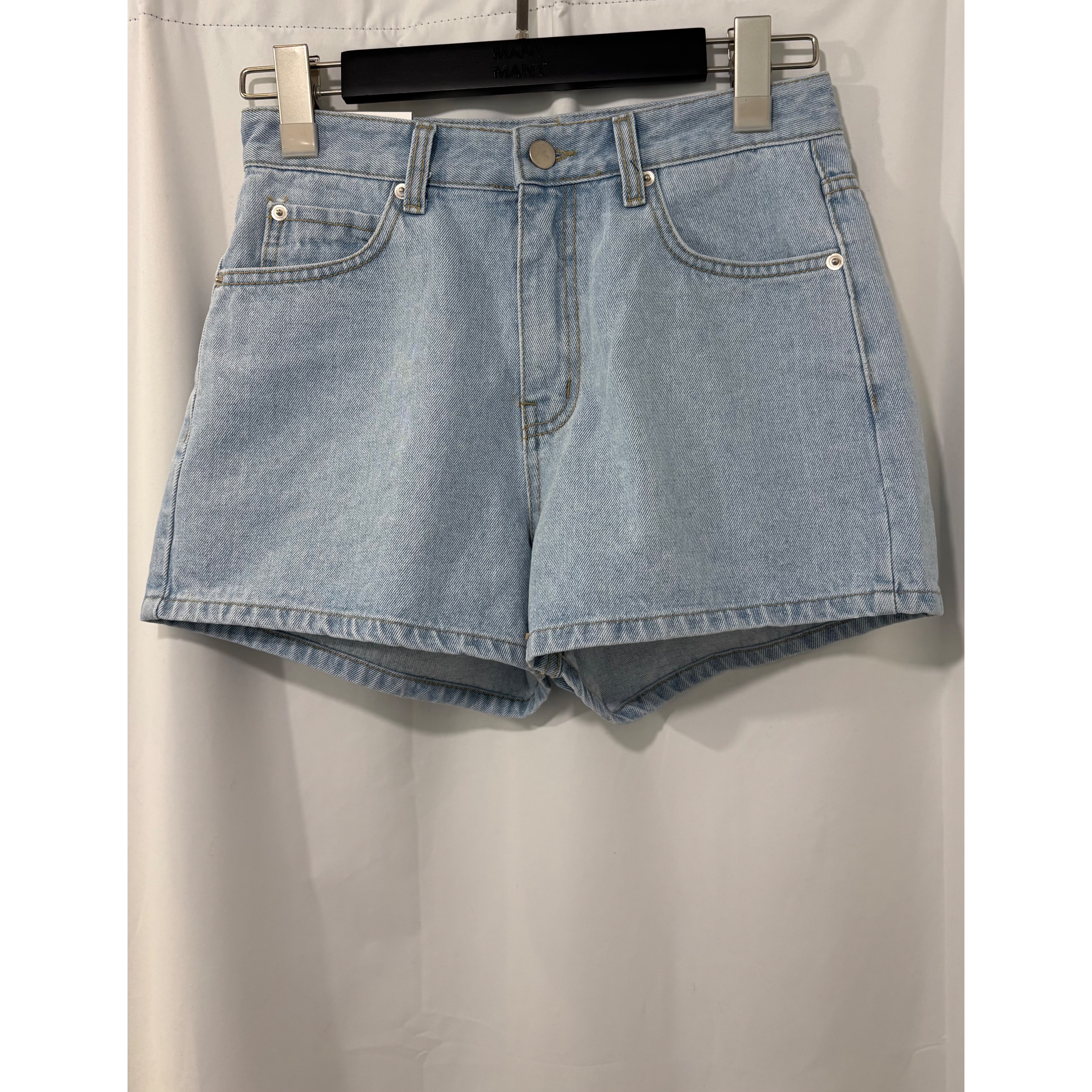 新品價4月22截🤍2604U《A-LINE DENIM SHORTS》