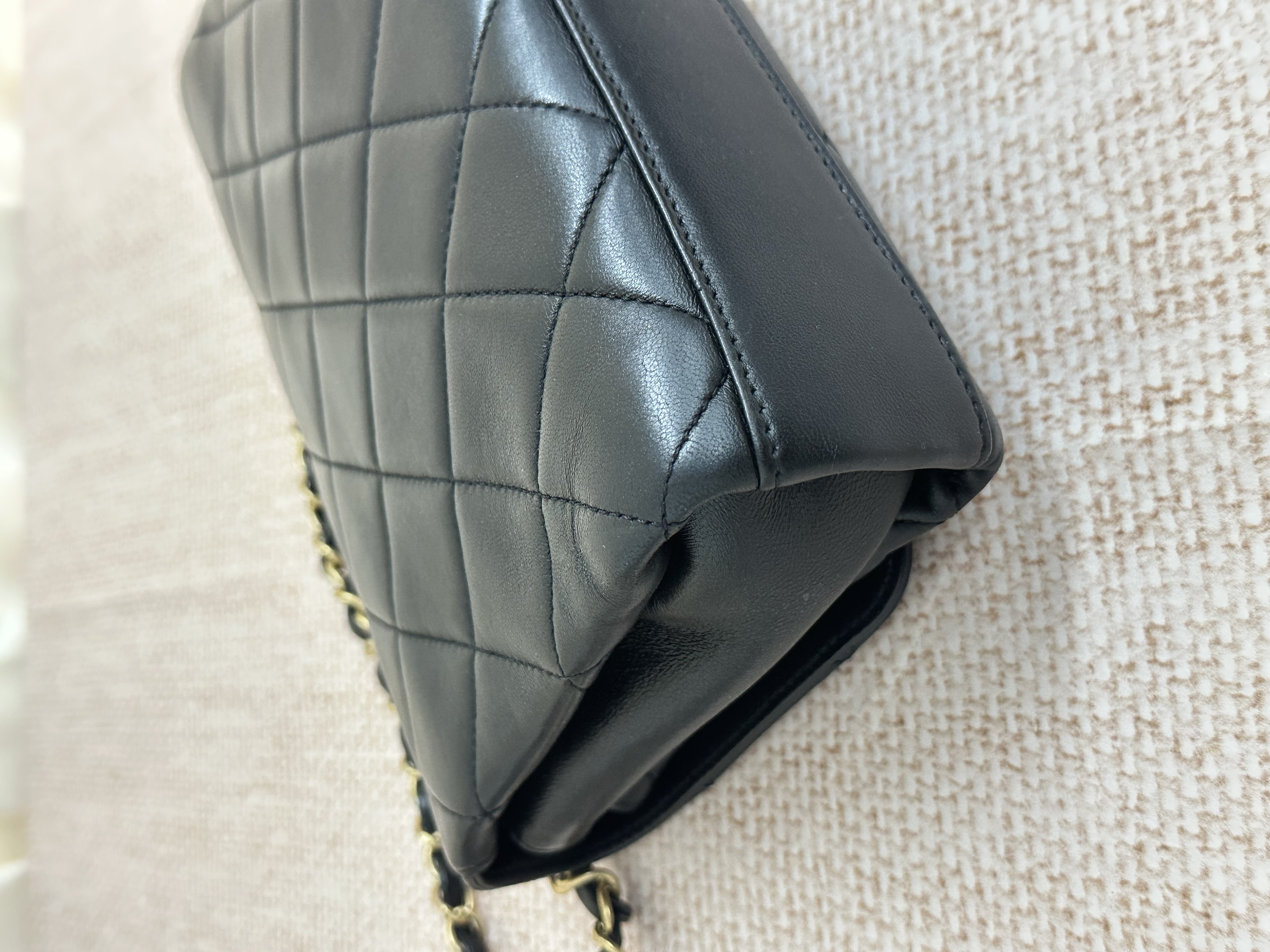 Pre-owned Chanel Crystal Logo Letters Chain Handle Flap Bag/ Product Code: 26041613