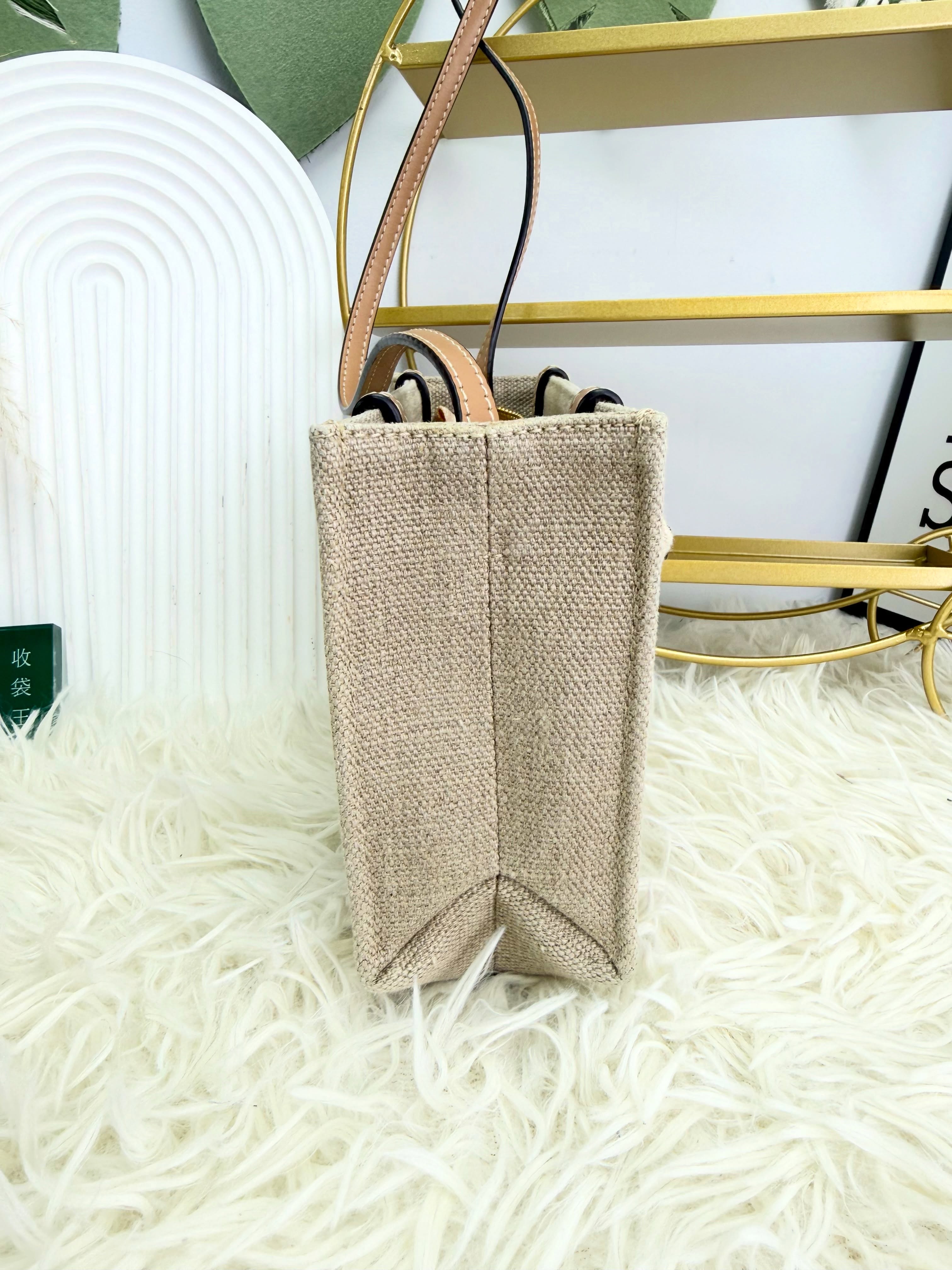 Chloe 👜 PRE OWNED 🛍️ mini wood 奶茶色🤎