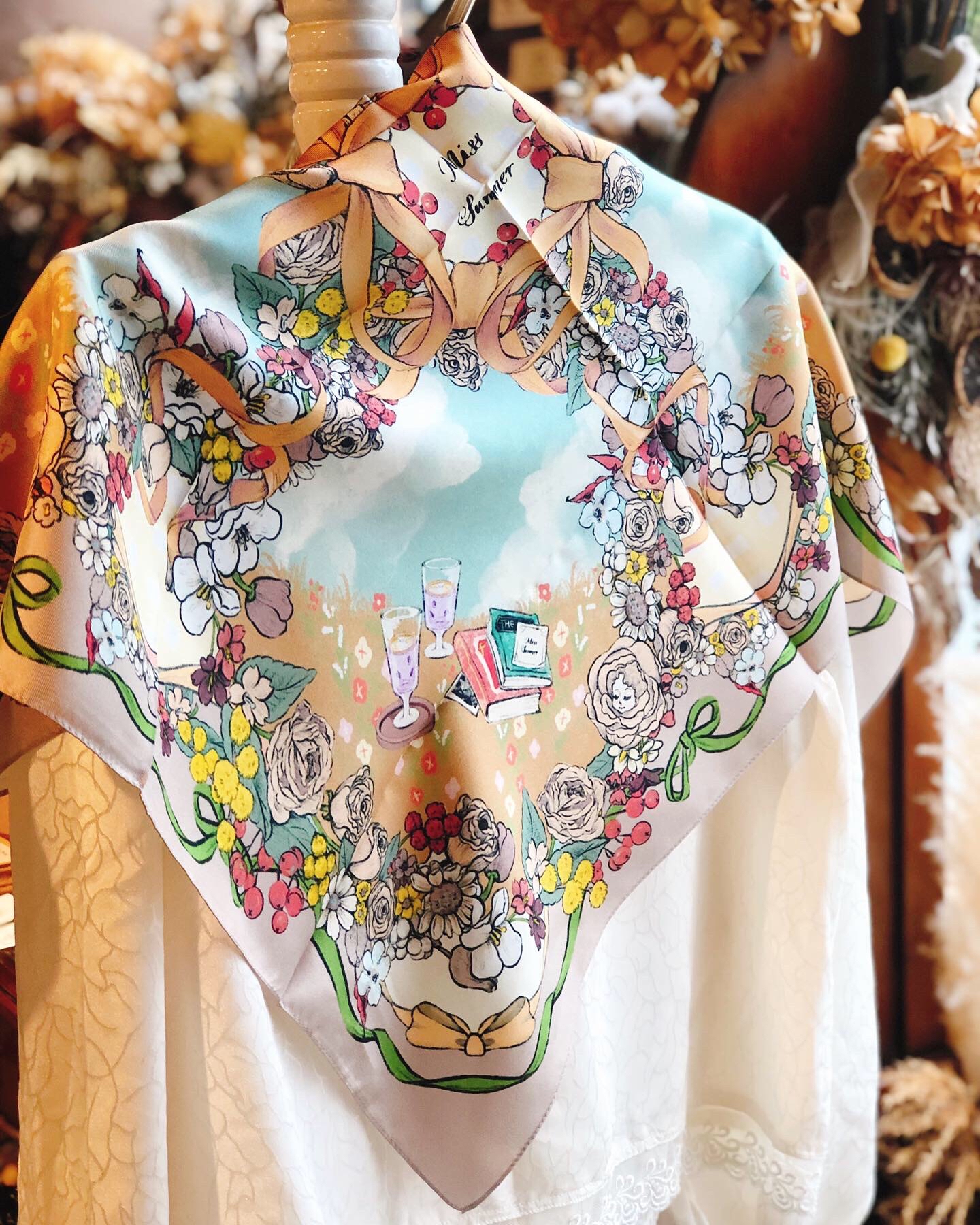 Miss Summer 絲巾