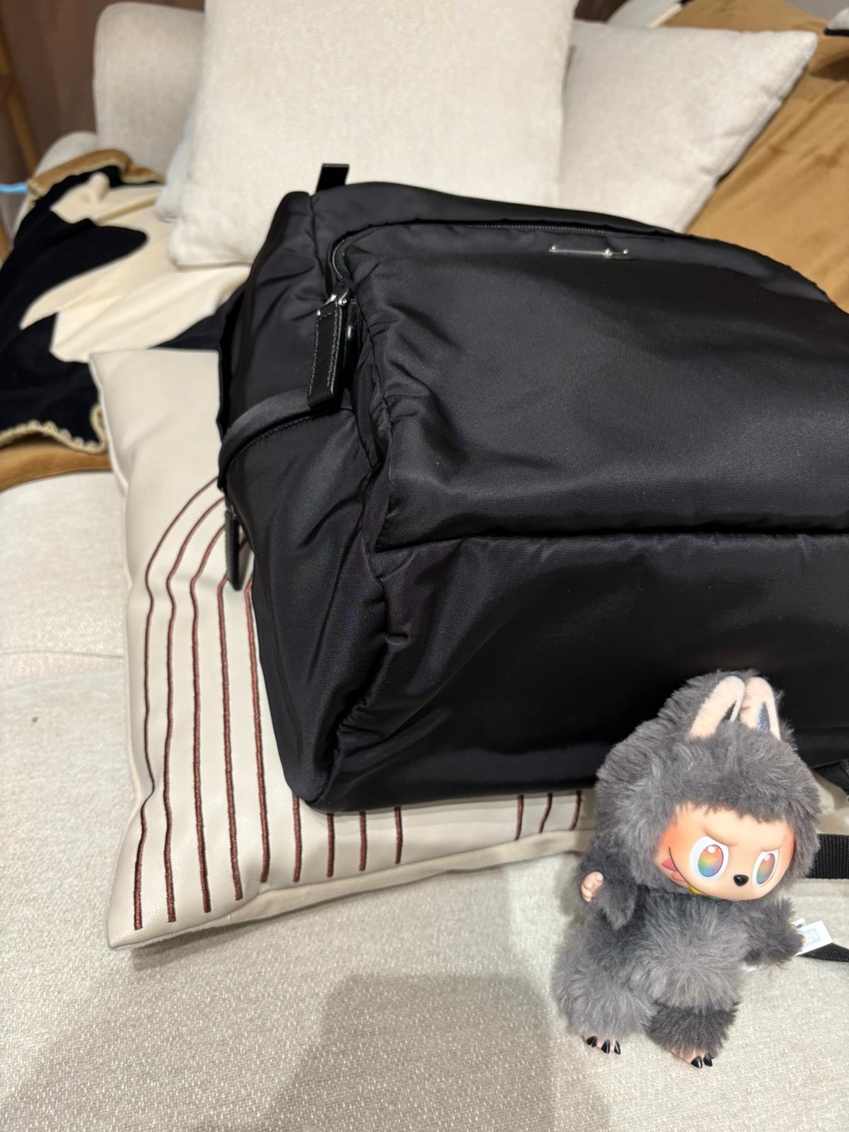 Prada re-nylon backpack  NFC ,100%Authentic ,98%new ✅ certificate card✅dust bag 🩵 專門店售價$19,500📣 