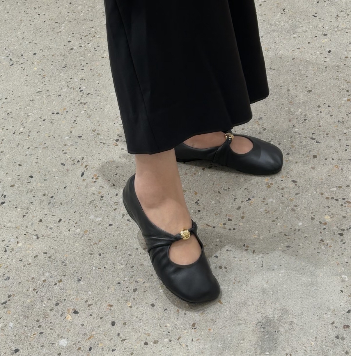 限時優惠✨訂貨📮Loewe 小金鈕芭蕾舞鞋 Size 36/37/38/39/40