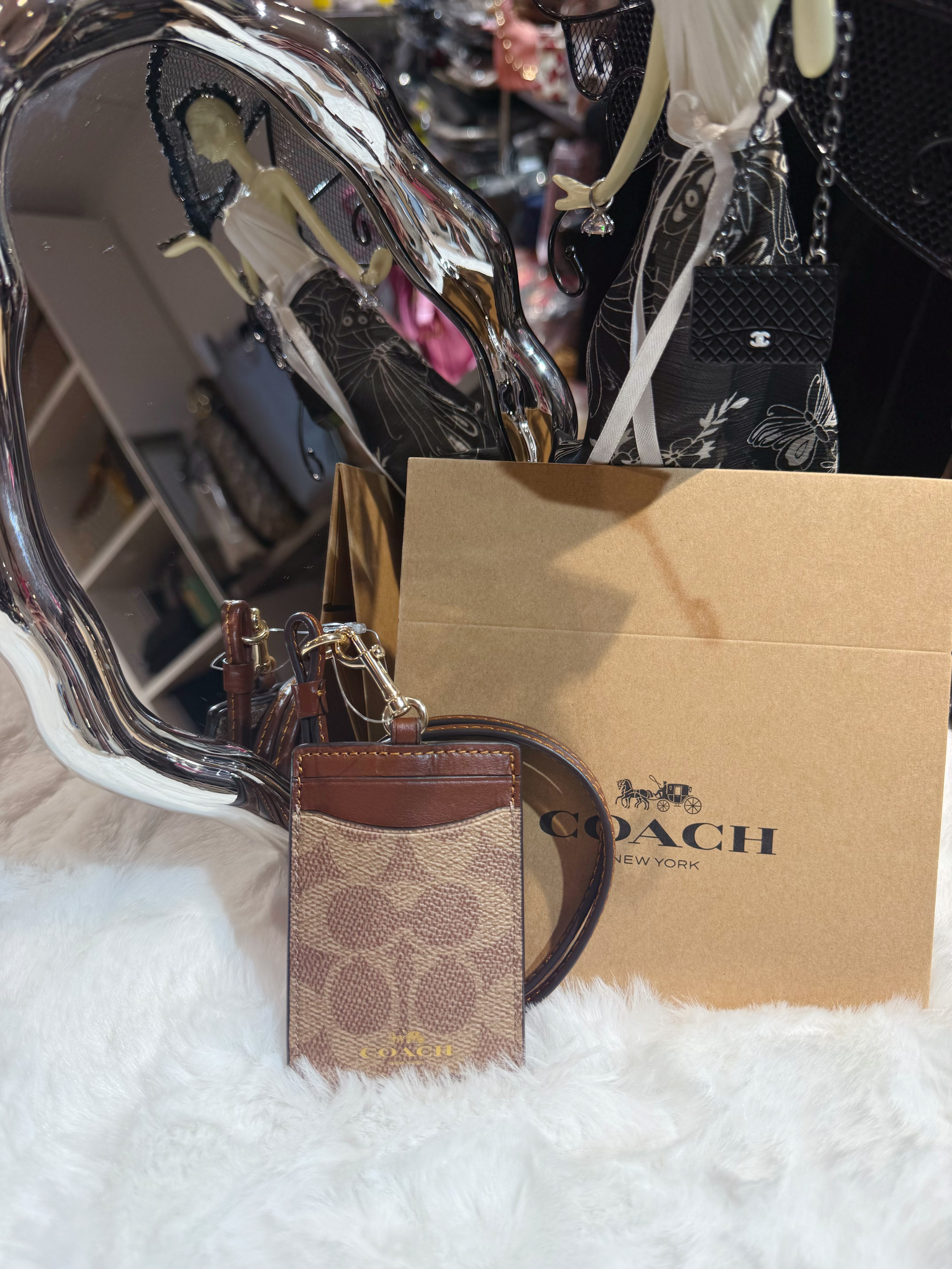 Coach lanyard card case logo/m