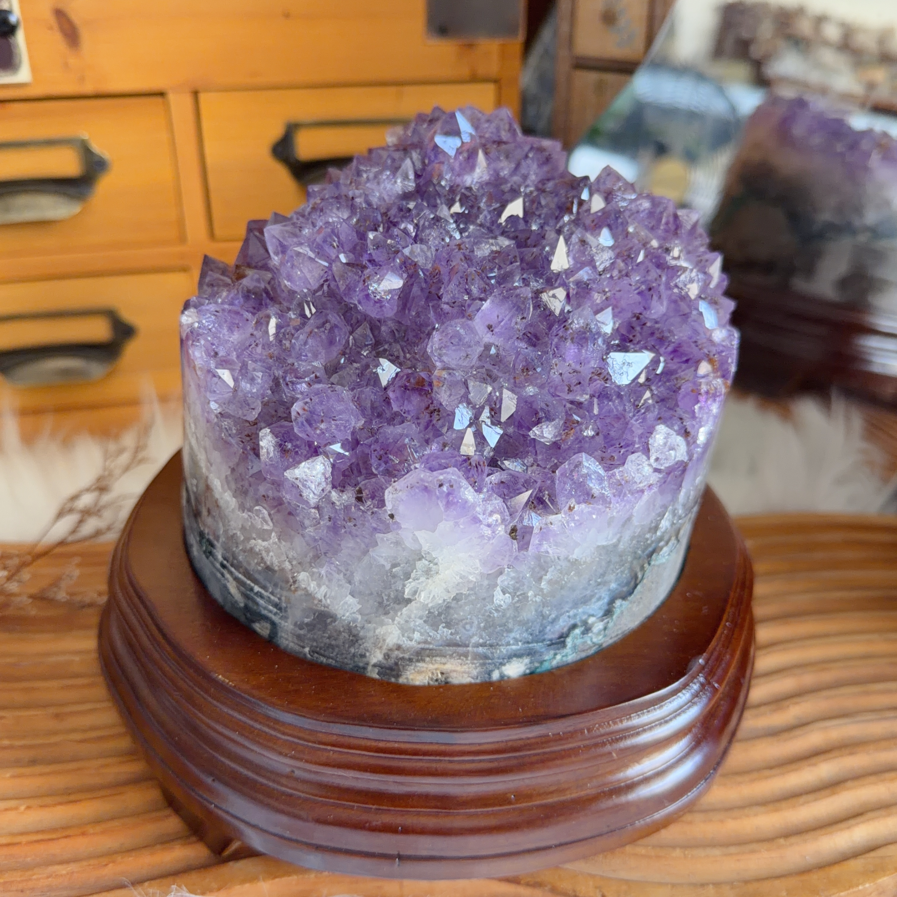 原皮紫鈦晶共生黃色方解石擺件（包底座）