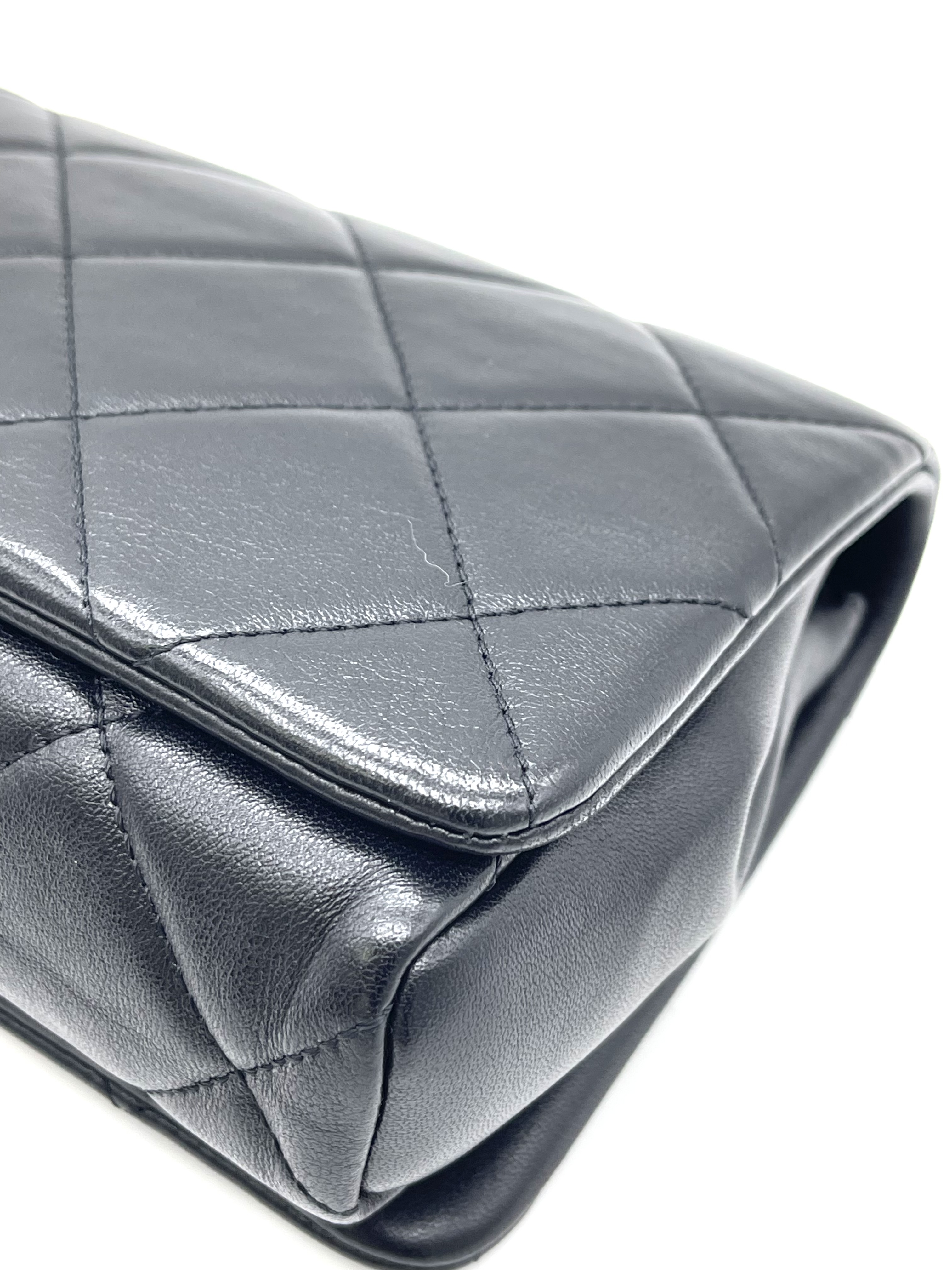 Pre-owned Chanel24s mini flap bag / Product Code: 26031420