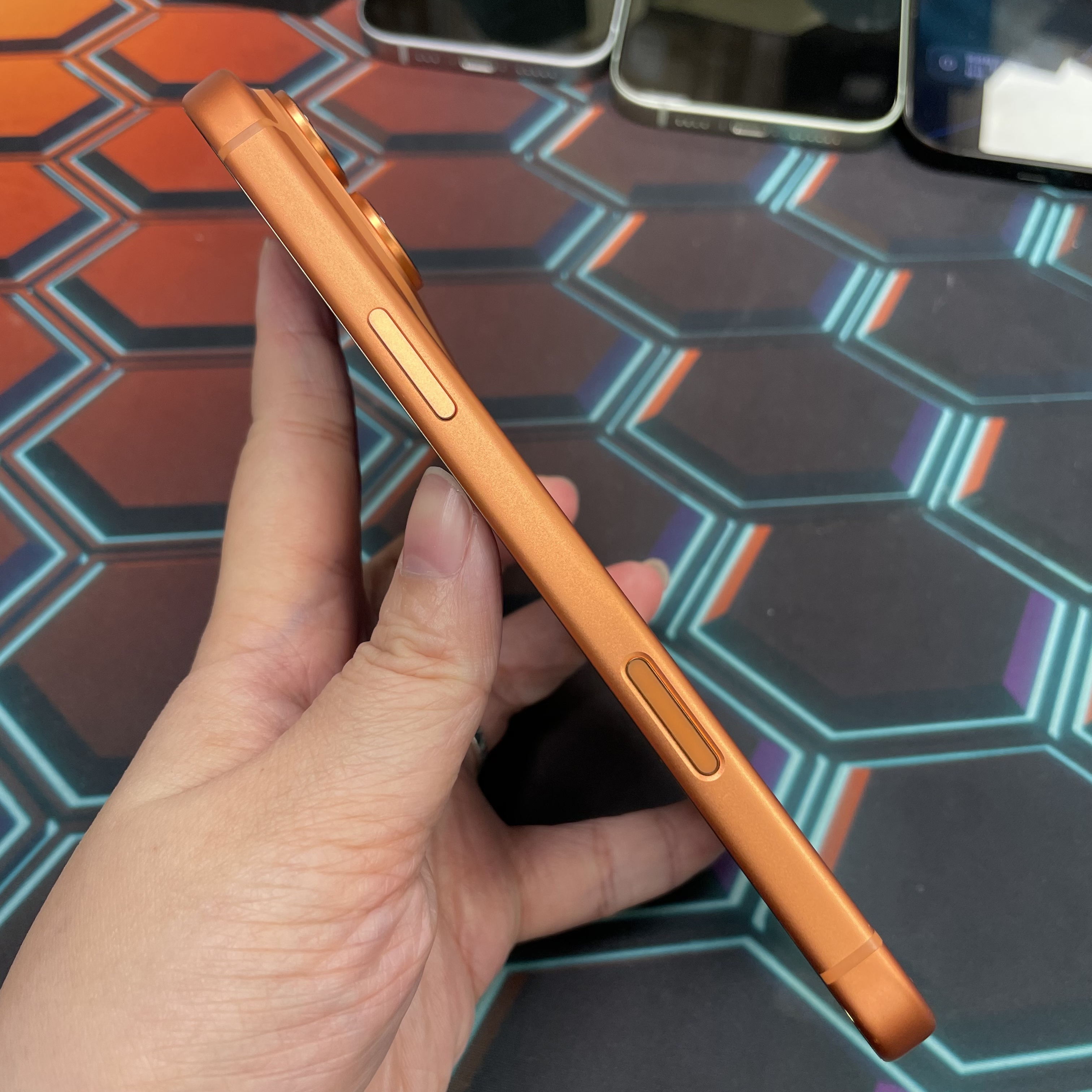 *8261 17 pro max 勁靚機 2TB 電100 橙色 orange