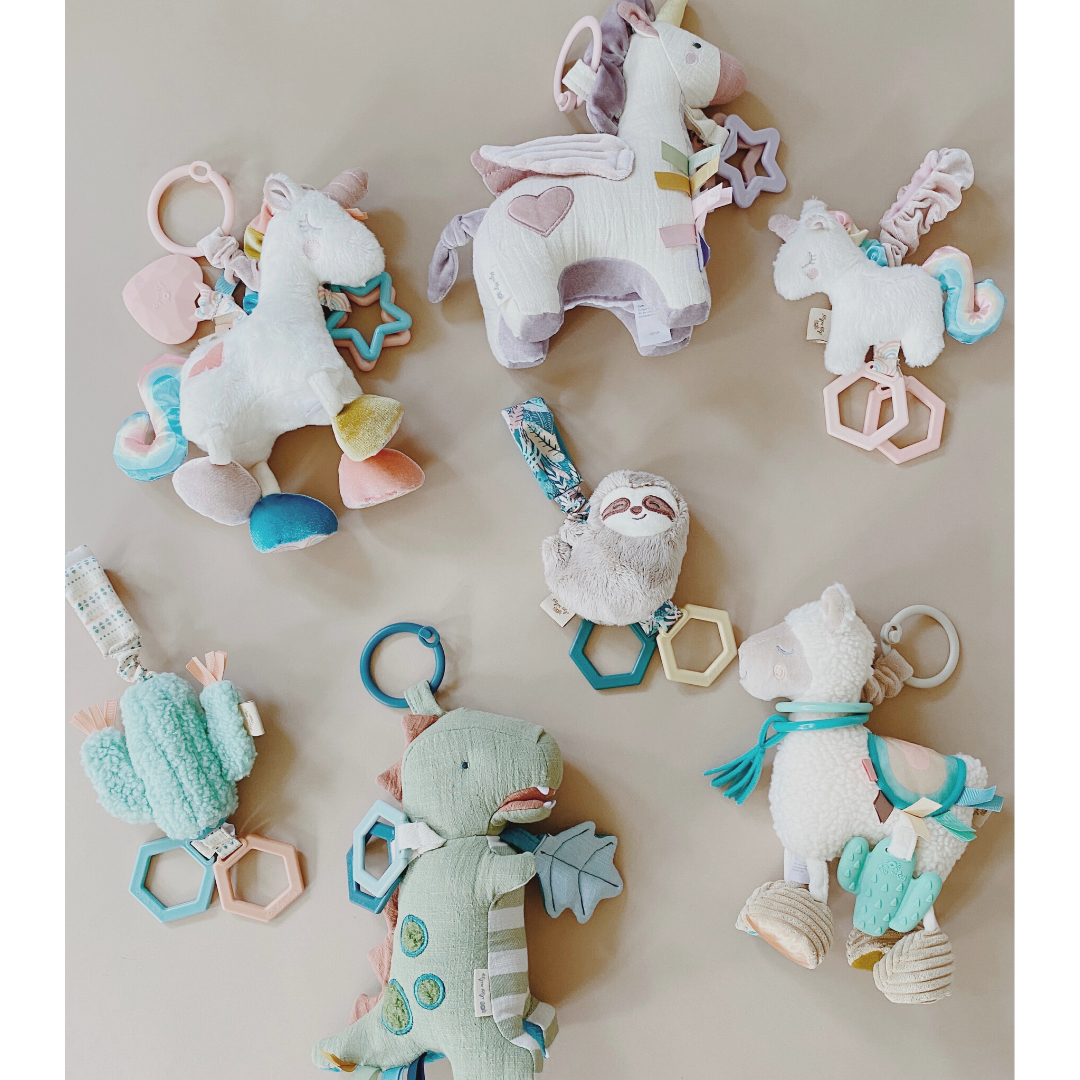 Itzy Ritzy 獨角獸吊飾玩具