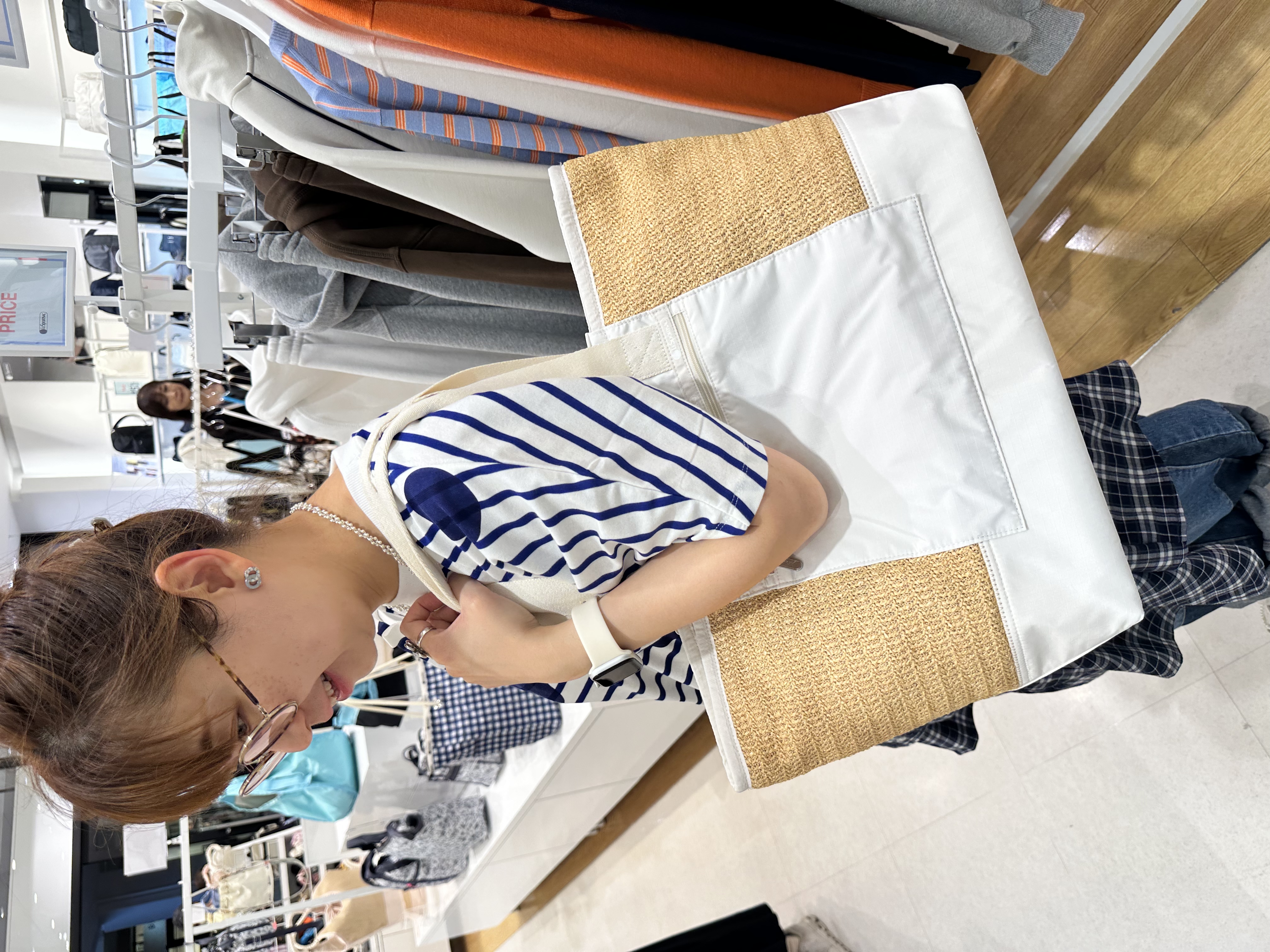 LeSportsac