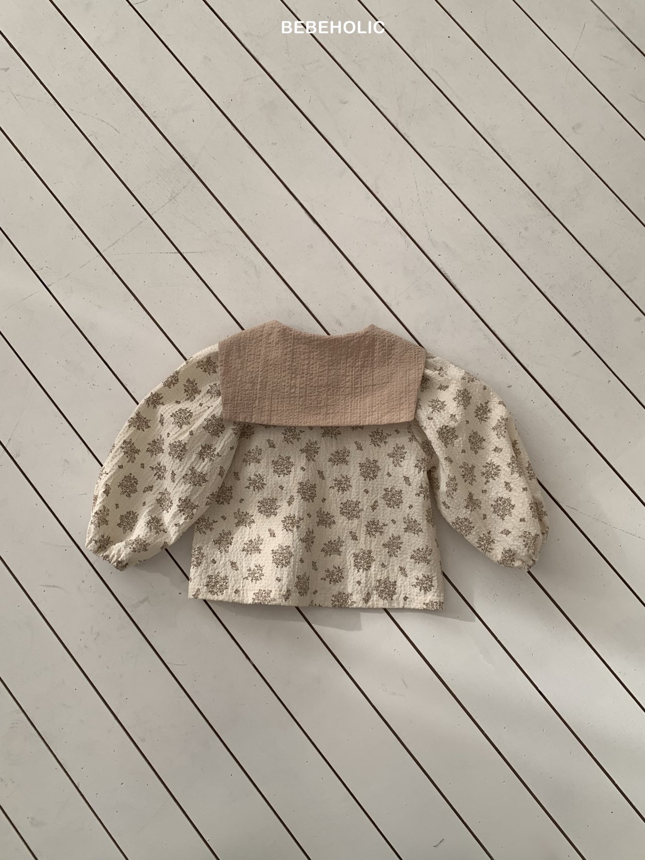 🌸預訂 韓國直送🌸🇰🇷BEBEHOLIC兩色花卉圖案領巾長袖上衣