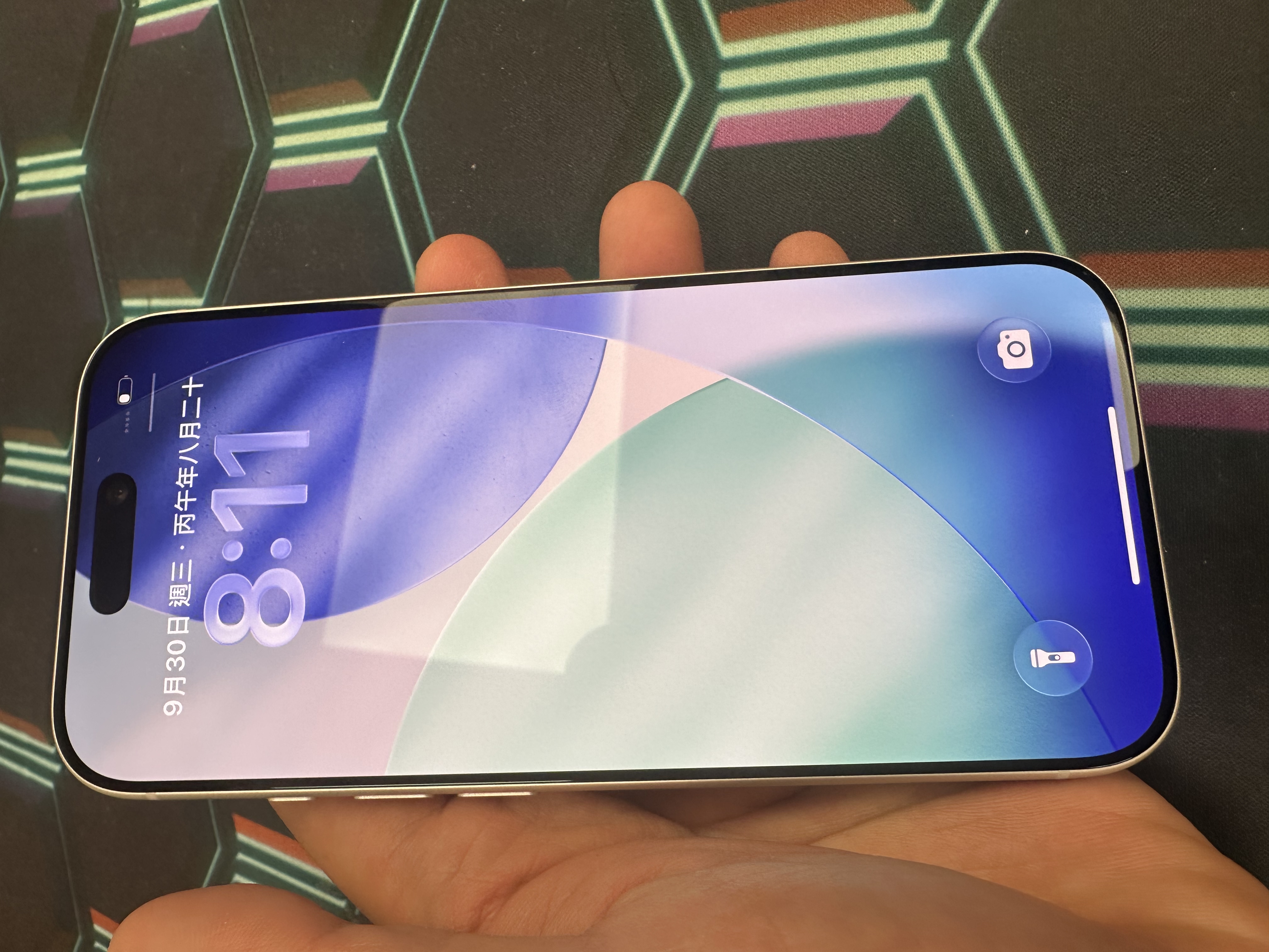 *8057 17 Pro 完美機 512GB 電93 銀色 sliver