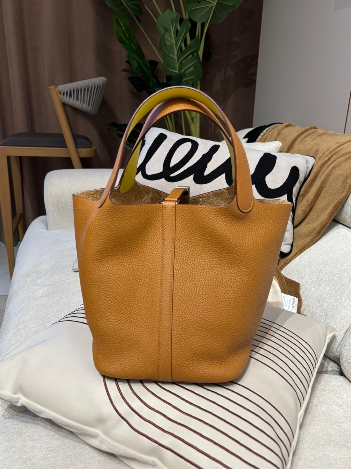 Hermes Picotin 22,STAMP Y 芝麻色銀扣 100%Authentic ,unused ✅key lock✅dust bag✅box 