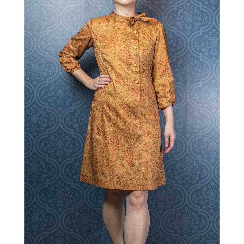 Late 1960s-1970s Side Tie Collar Patterned Shift Dress/MOD Dress (NA0698)