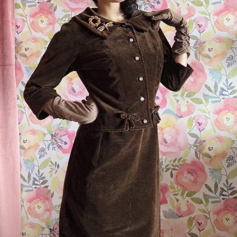 Vintage 1950-60s Opera-Length/ Long Gloves with Pleated Details - Brown(MT2256)