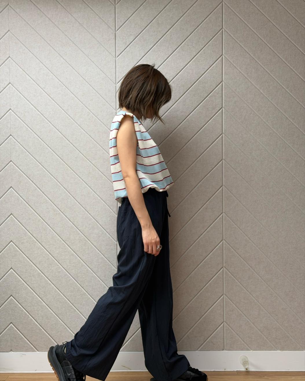 間色圓領束腳短Top