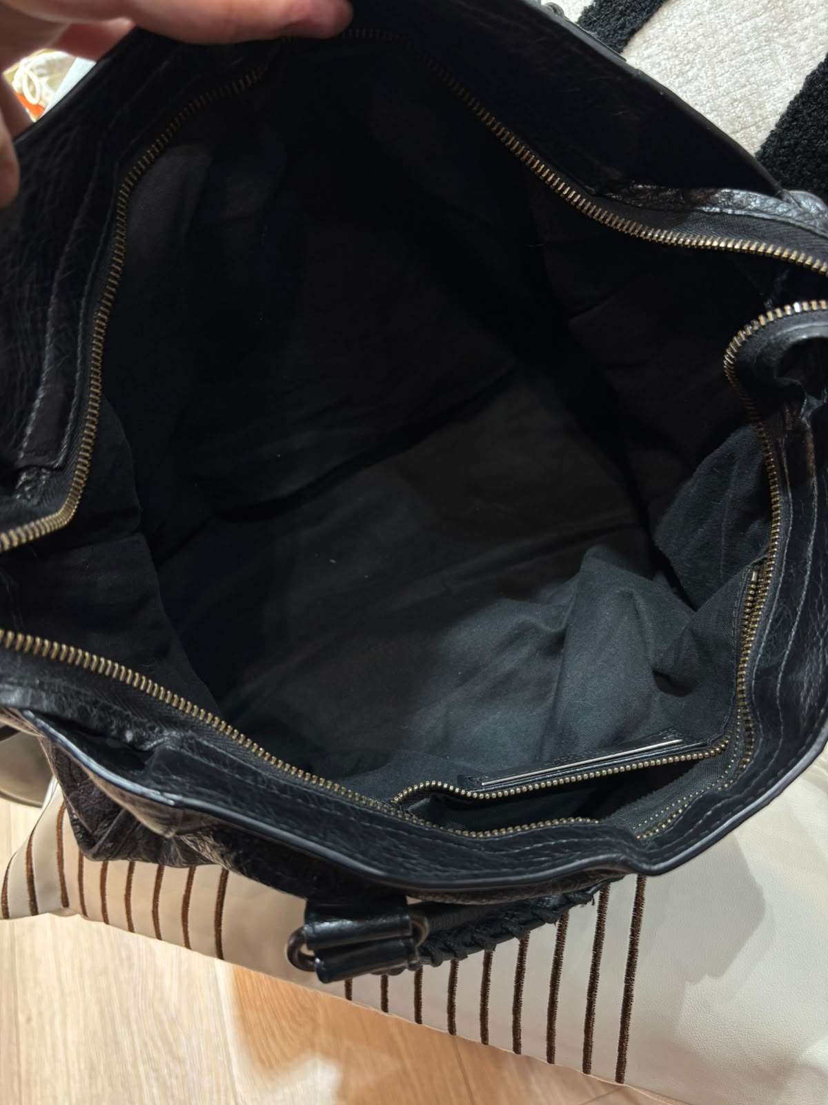 Balenciaga city medium 黑色山羊復古釘100%Authentic,93%new  ✅mirror ✅dust bag
