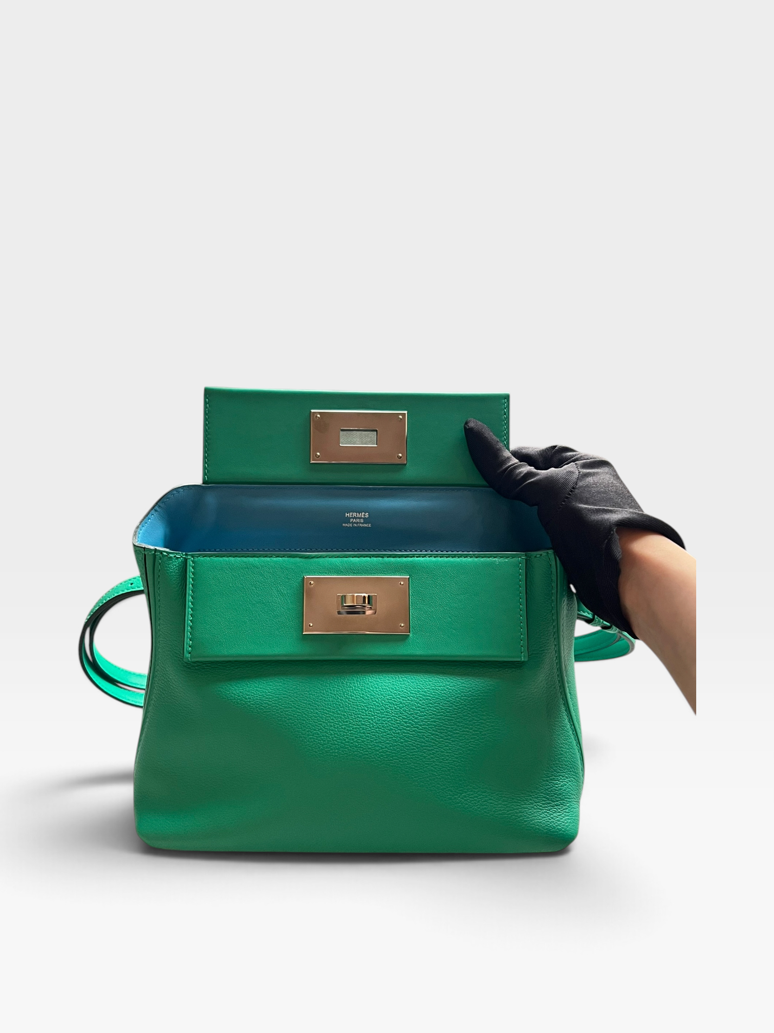 Pre-Owned HERMÉS 2424 Mini Stamp U / Product Code: B60333