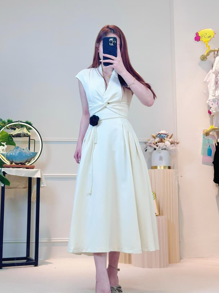 A03 --3D Floral Pearl Waist Chain