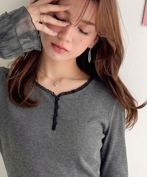 🇯🇵 mily bilet 荷葉邊蕾絲亨利領上衣