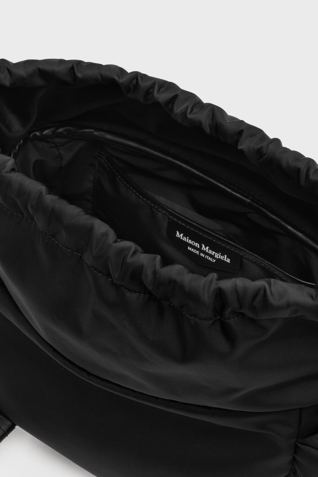 Maison Margiela 男士 High Tech 小號單肩包均碼碼小號、33cm*11cm*20cm 