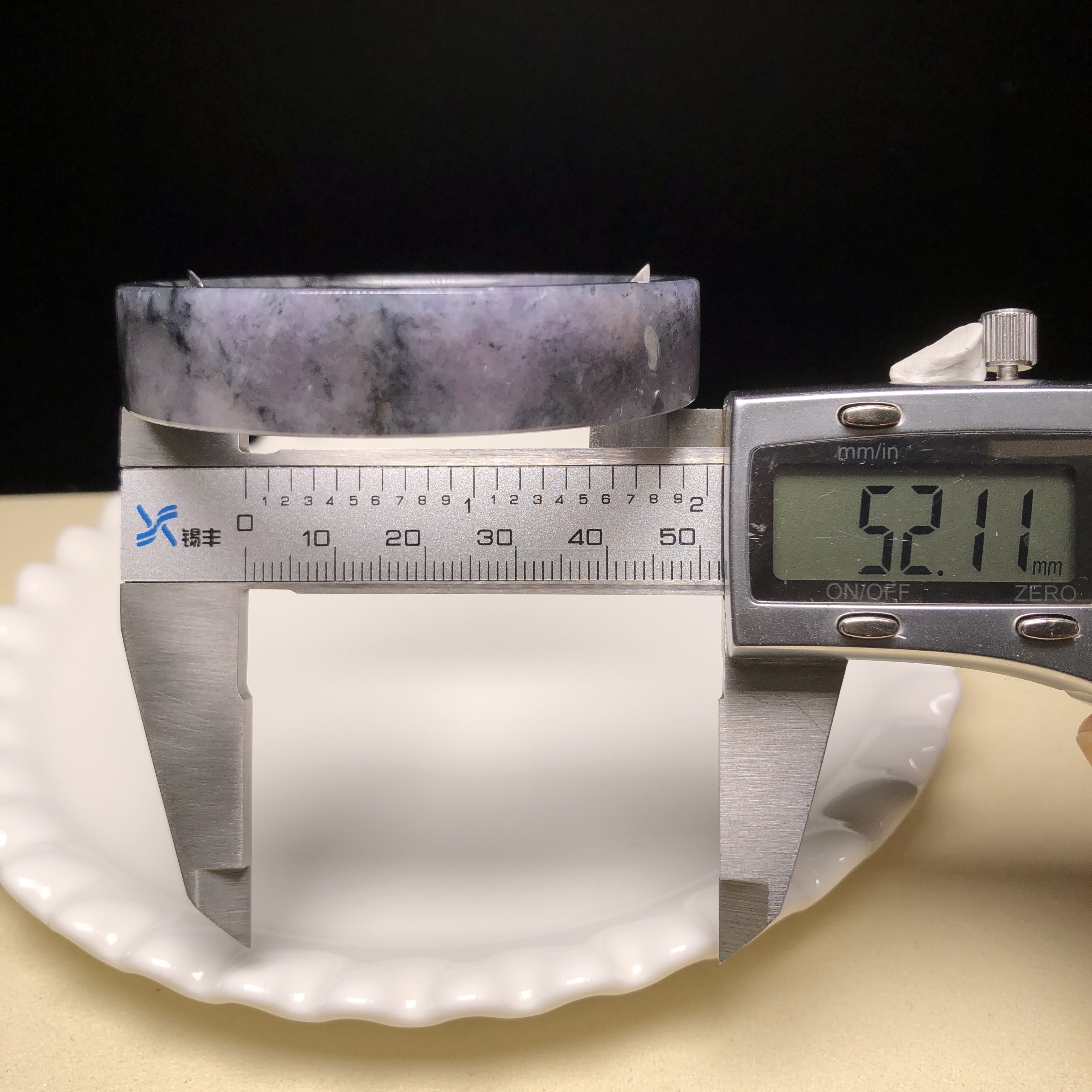 紫底烏雞山水方鐲52mm C06238