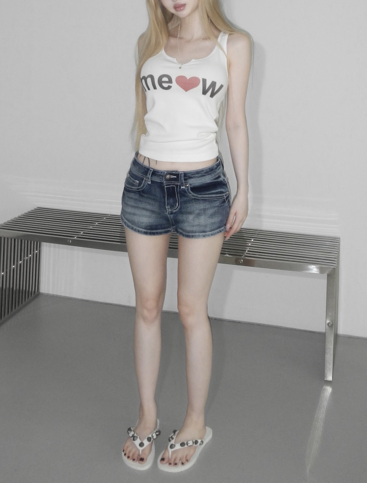 Ribbed Heart Graphic Tank Top