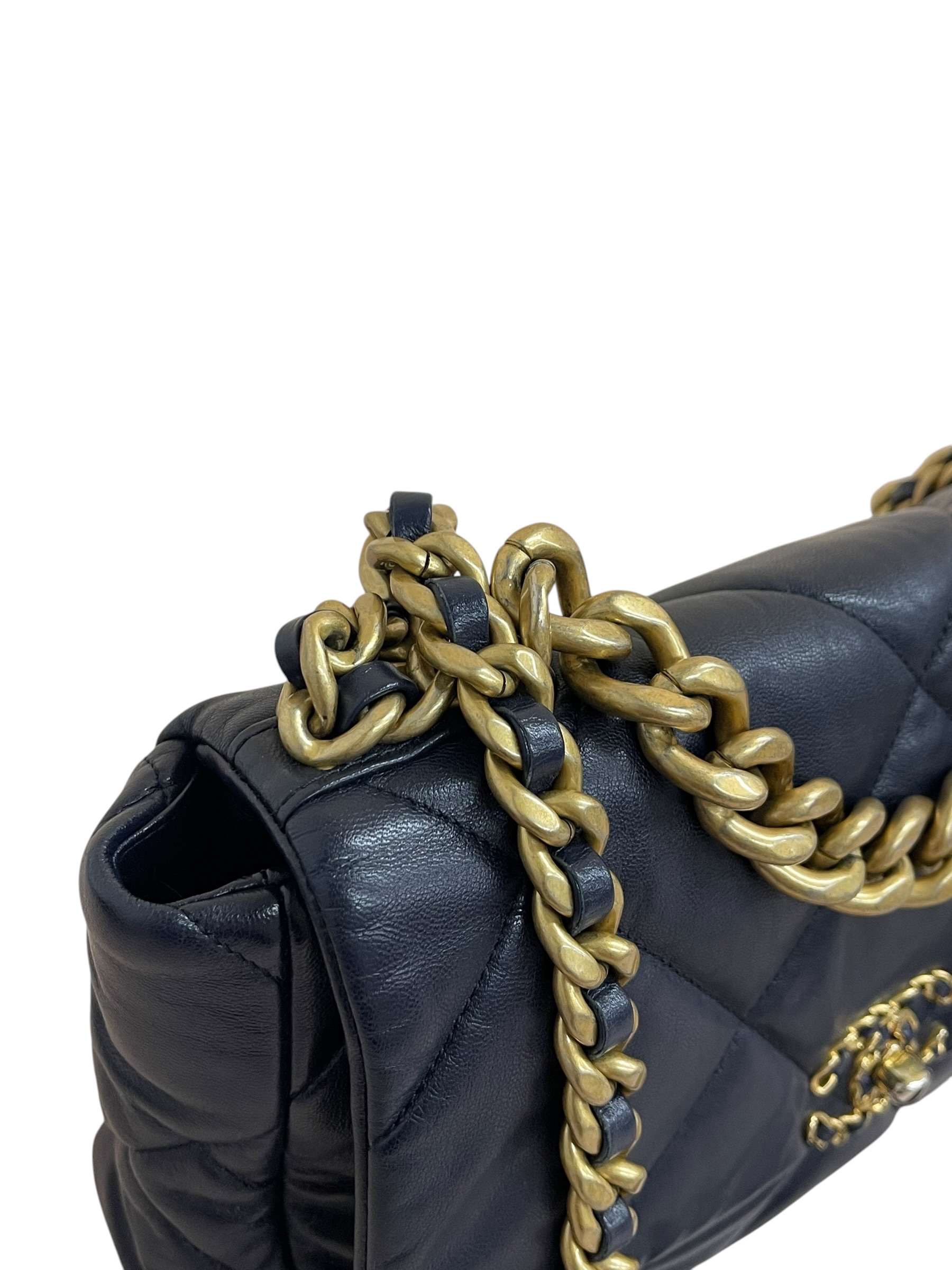 Pre-owned Chanel 19 Bag / Product Code: 062907
