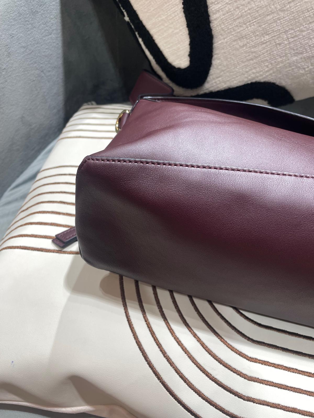 Loewe puzzle hobo calfskin  100%Authentic,95%new ✅dust bag 